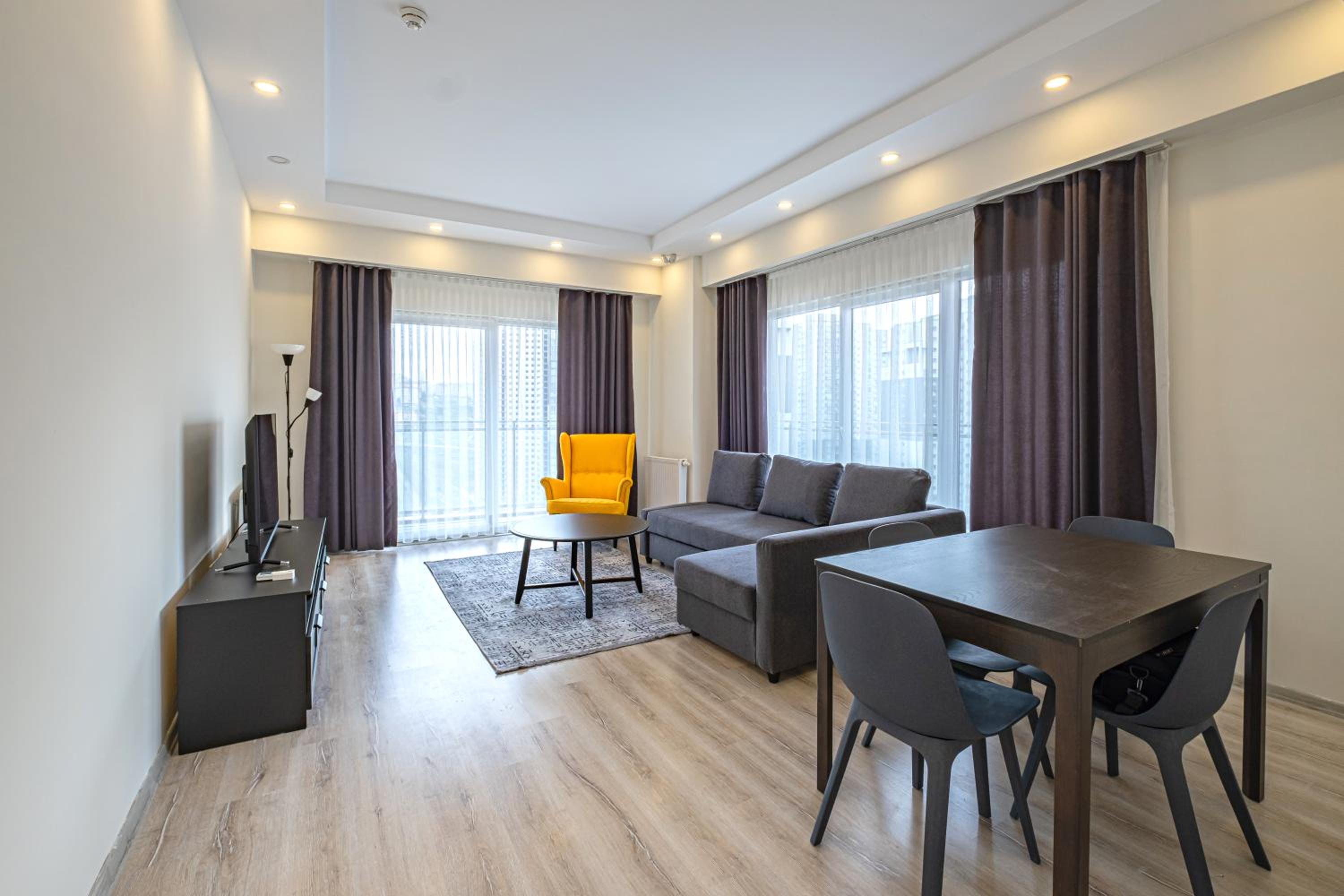 Superior Apartment