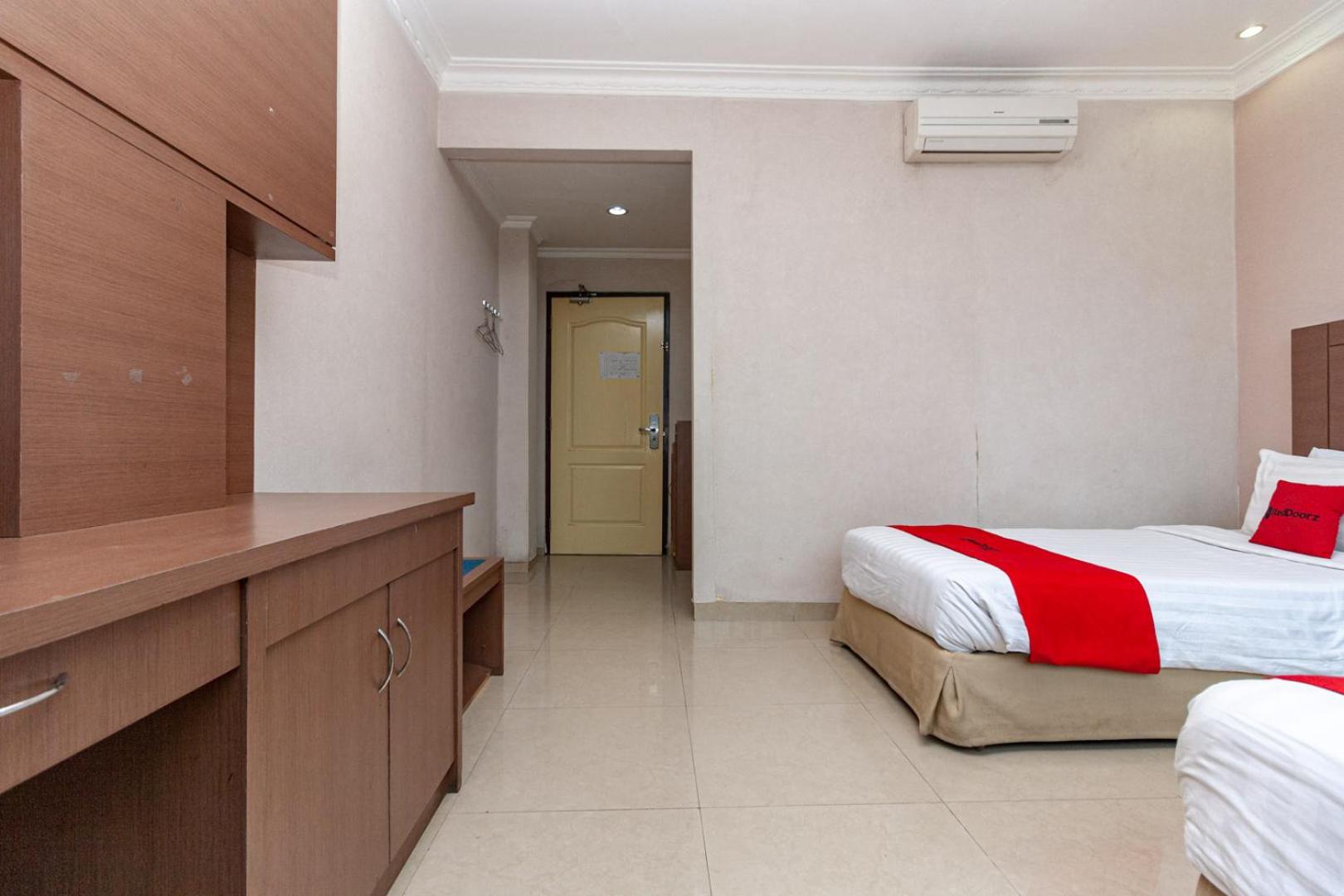 Deluxe Double Room with Two Double Beds photo 3