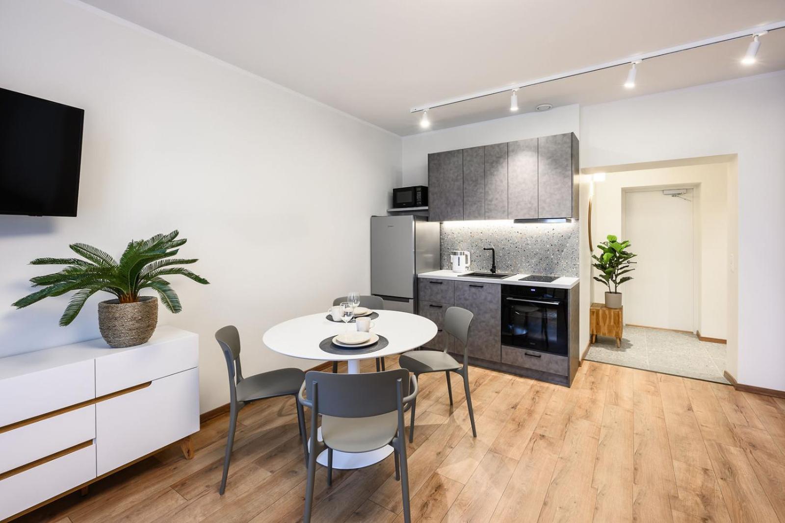 Deluxe Family Room - Photo 8