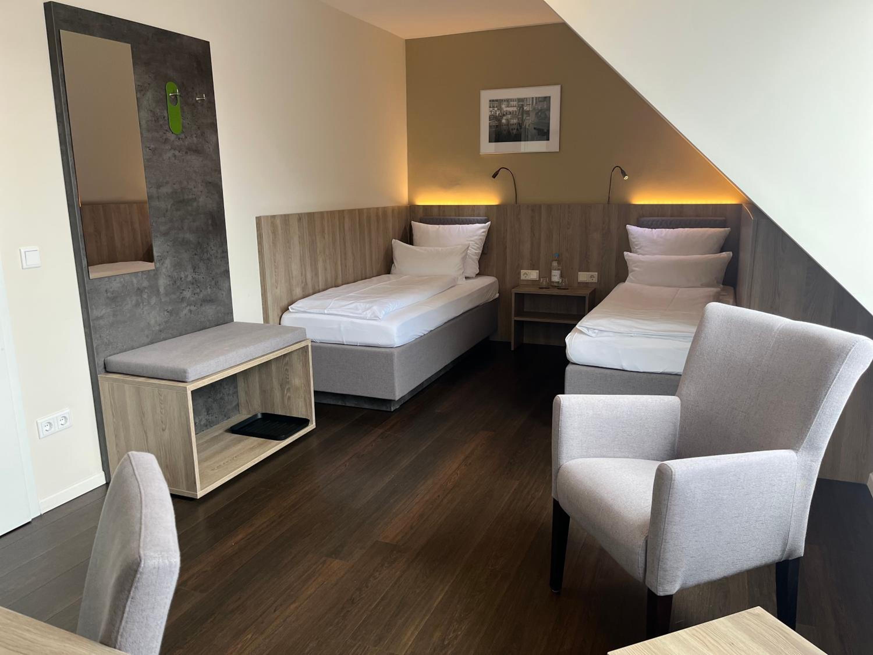 Twin Room - Photo 1