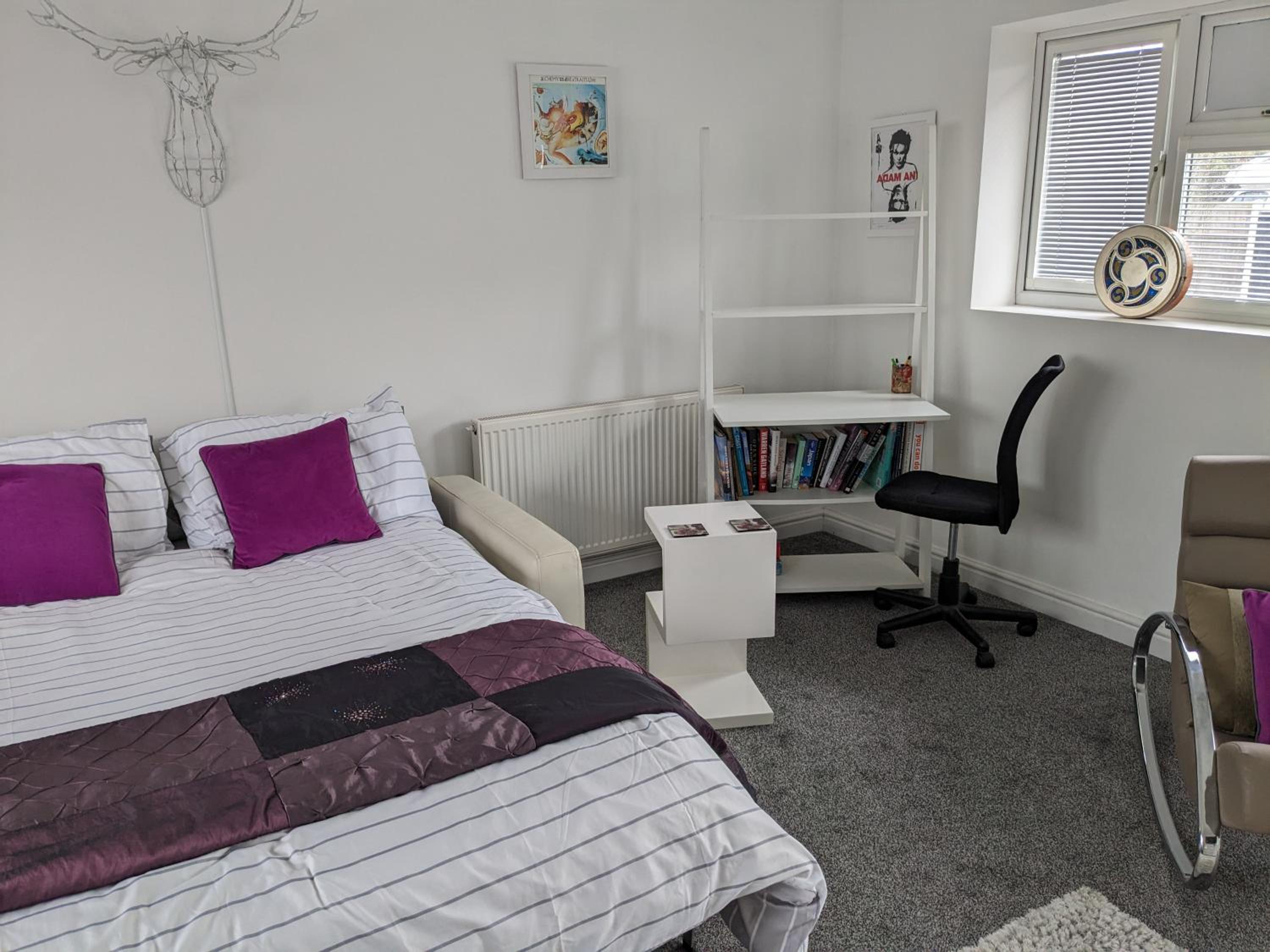 Double Room - Photo 20