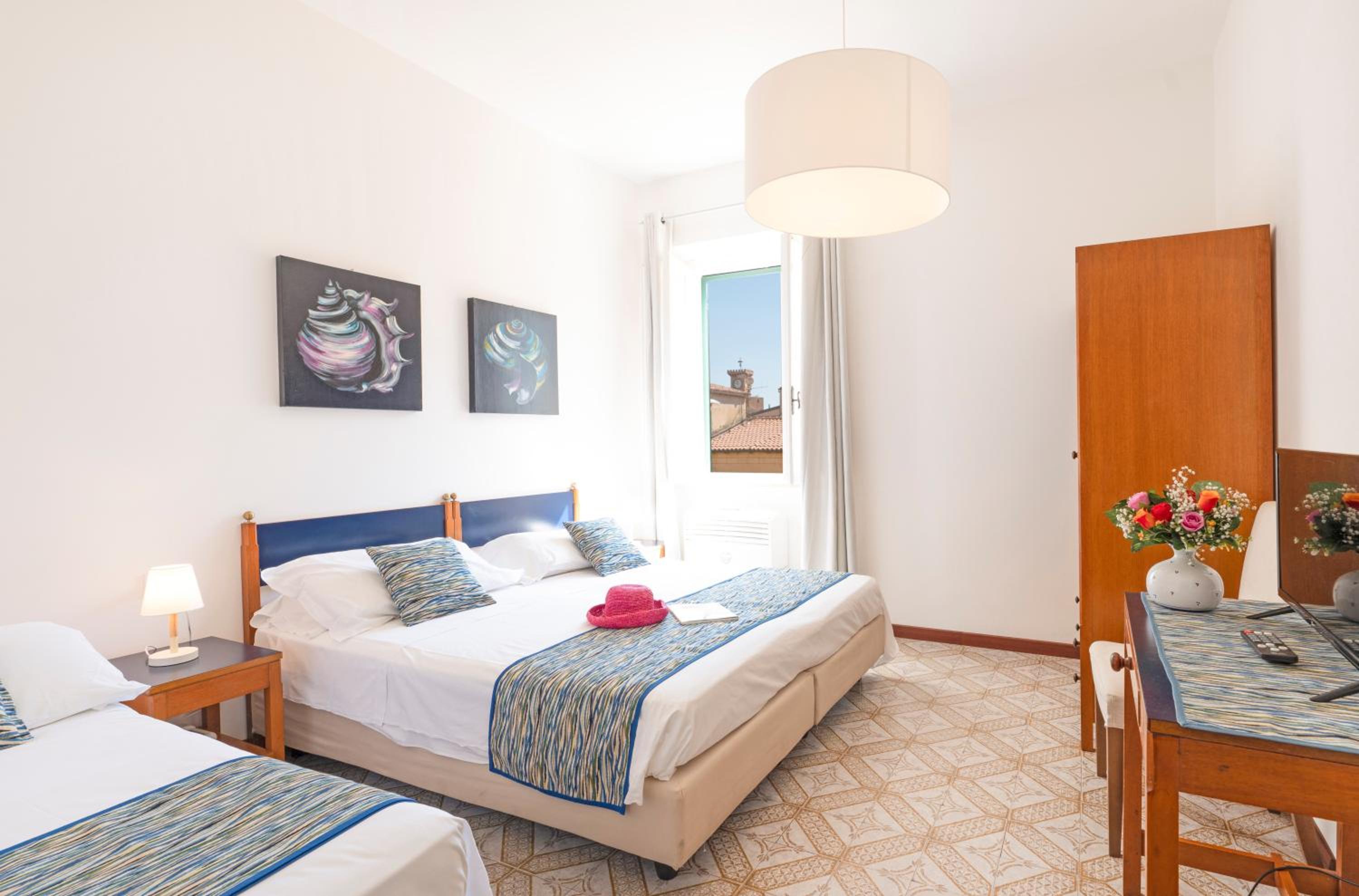 Classic Triple Room - Photo 6