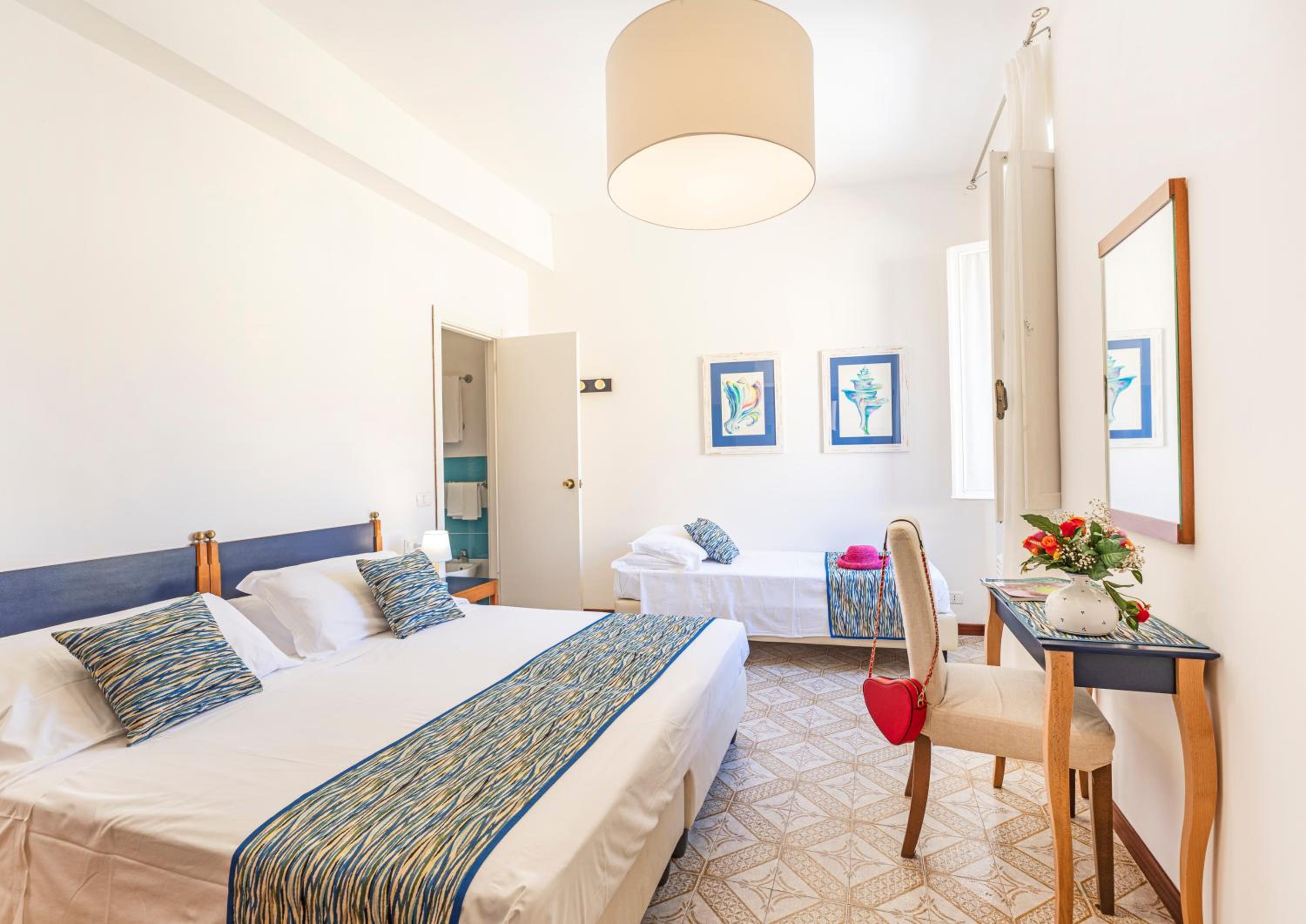 Classic Triple Room - Photo 3