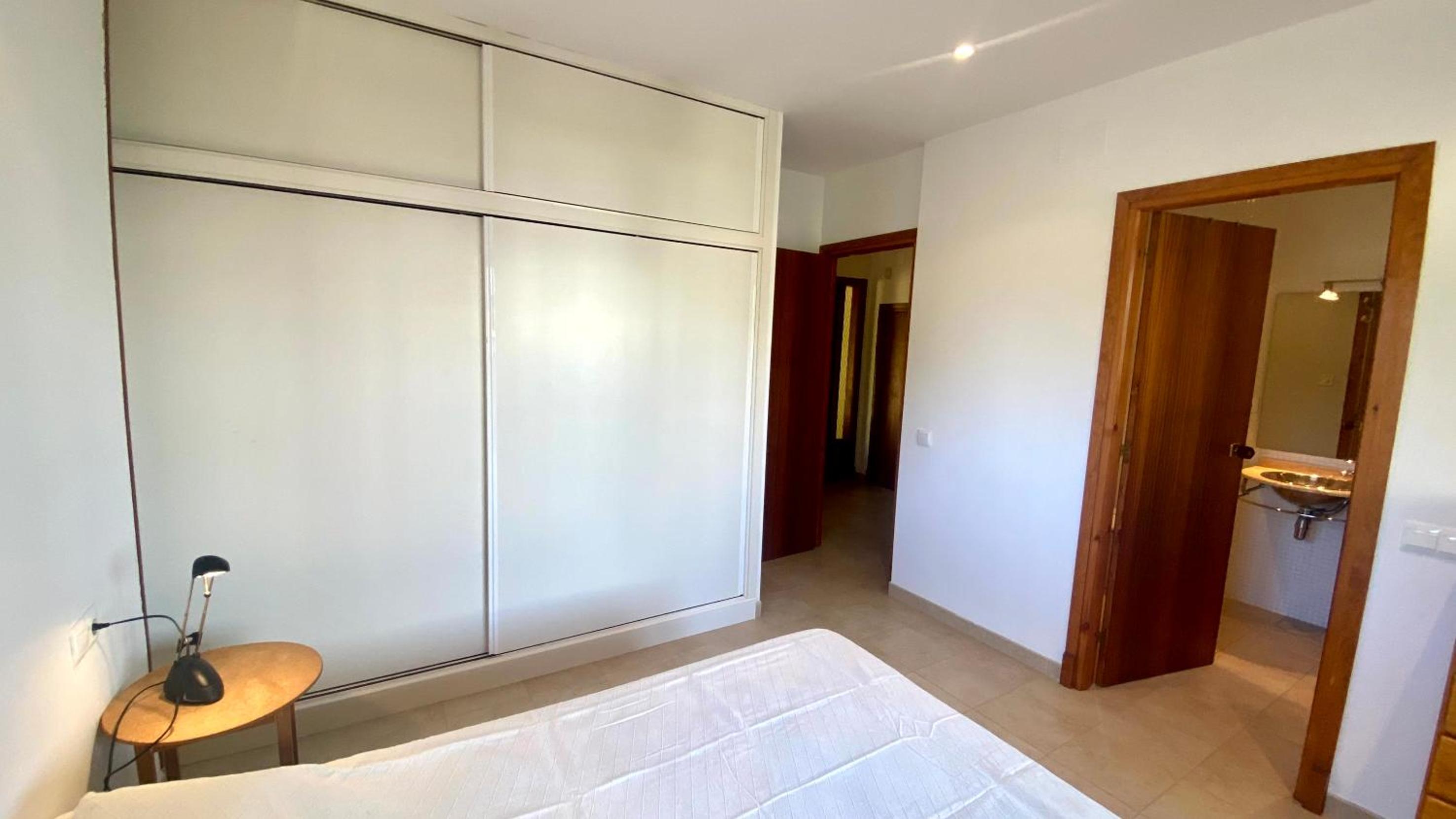 Four-Bedroom House photo 2
