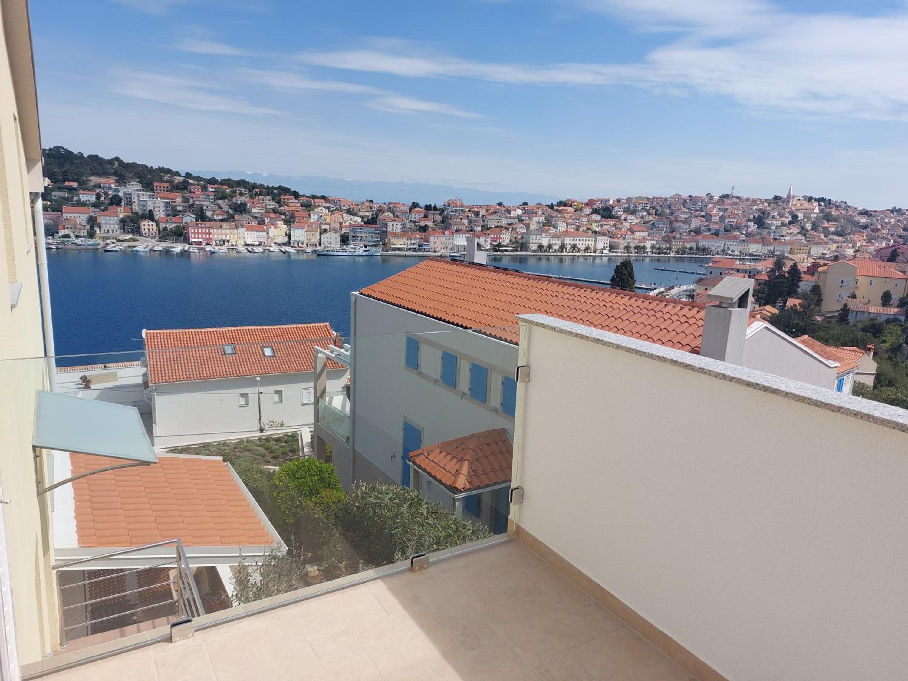 Studio Apartment with Sea View and Terrace photo 2