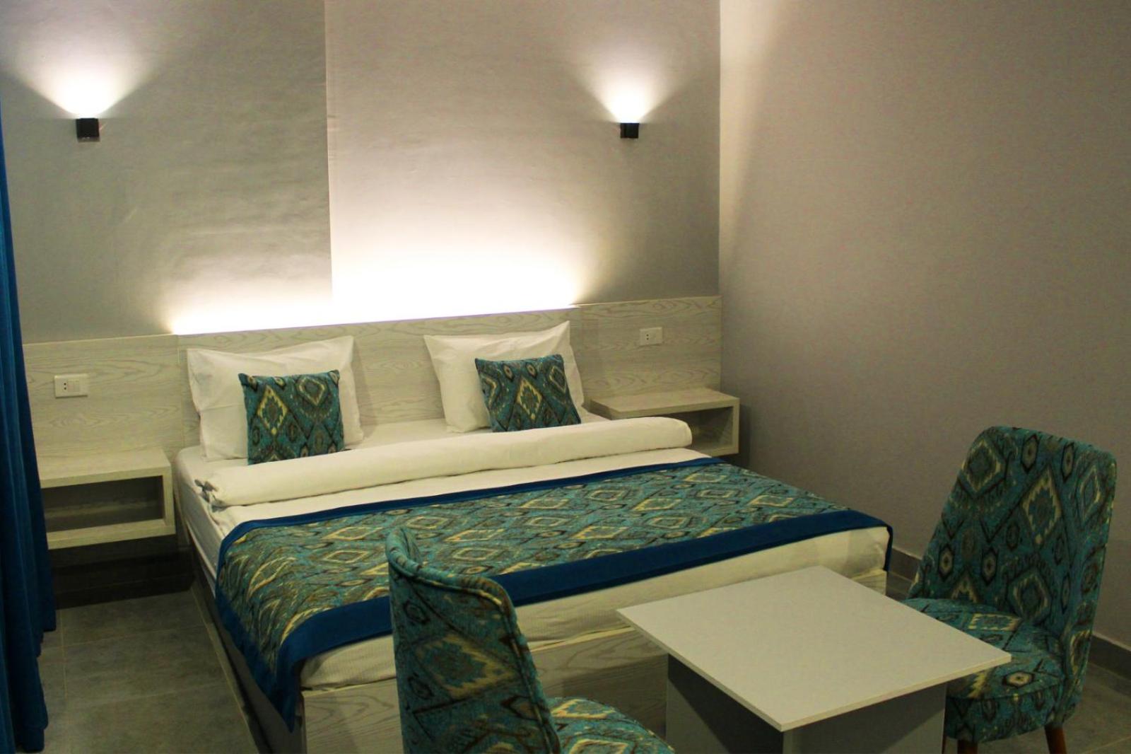 Deluxe Double or Twin Room with Mountain View photo 3