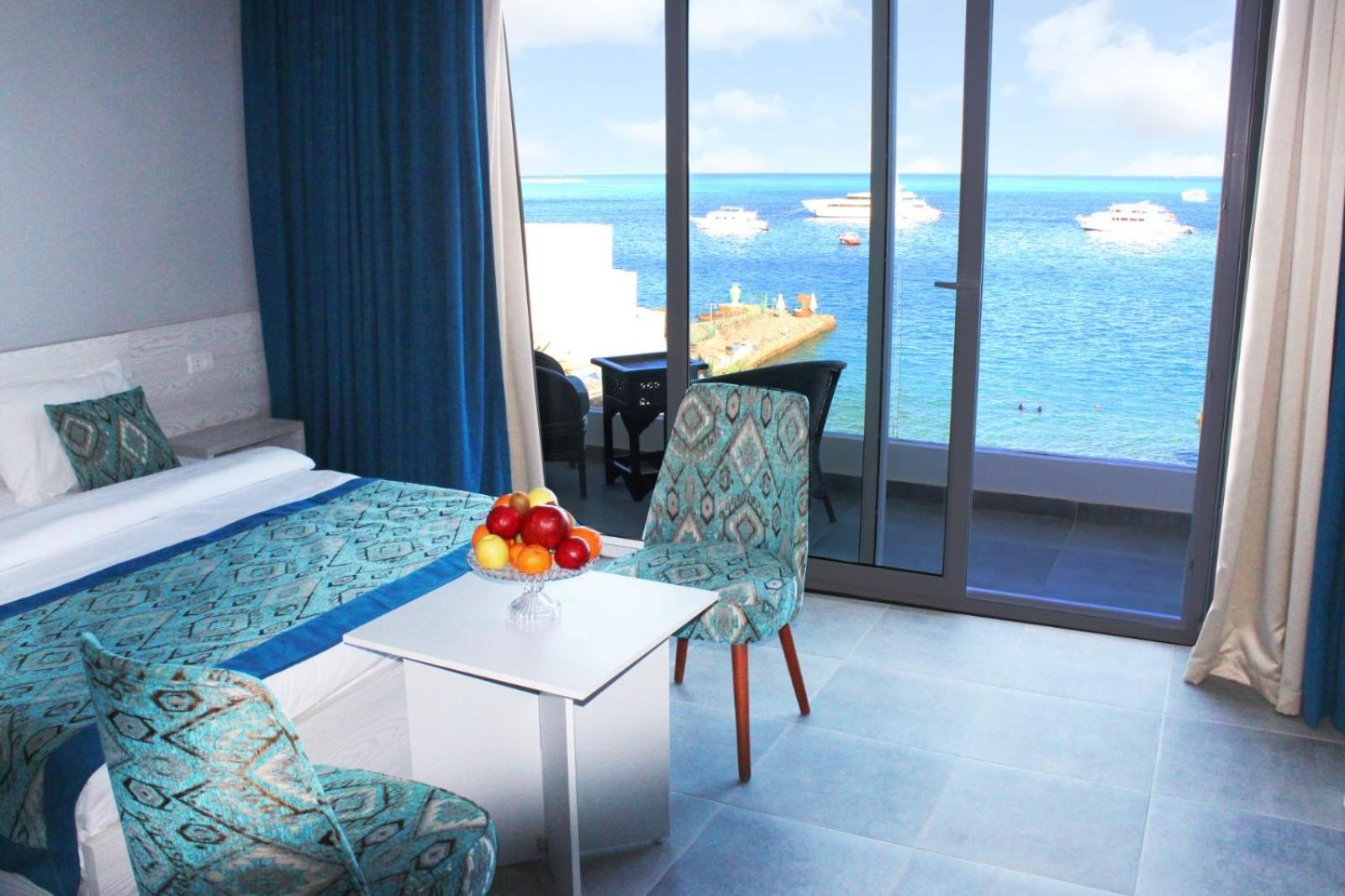 Deluxe Double or Twin Room with Sea View photo 1