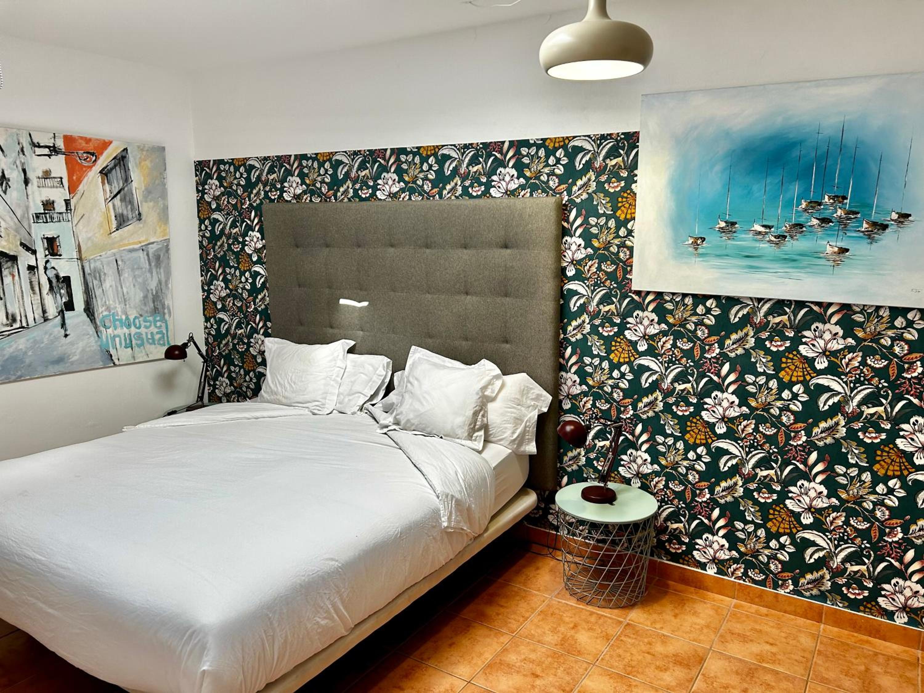 Economy Double Room photo 2