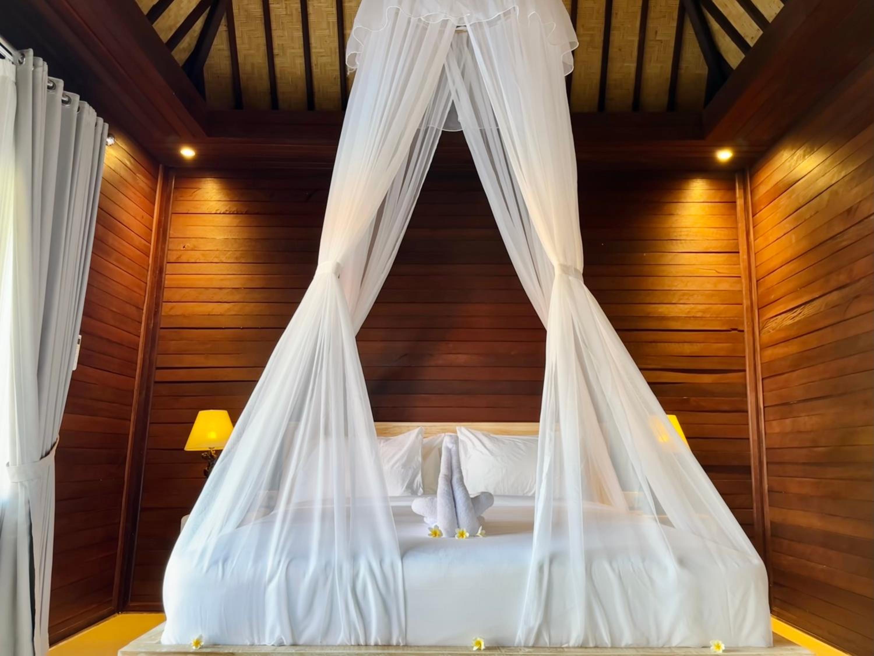 Double Room with Pool View - Photo 1