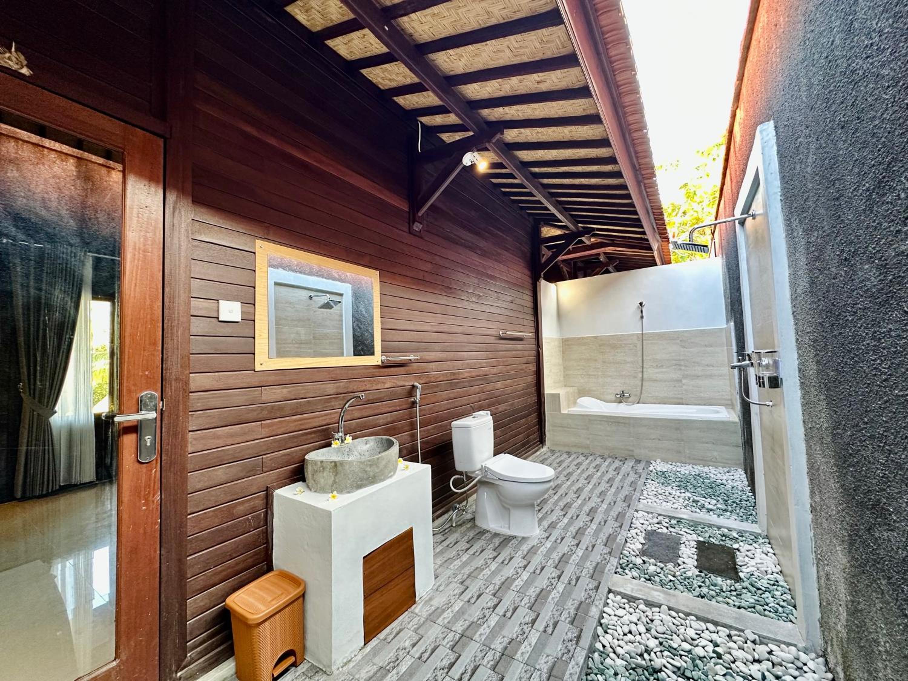 Double Room with Pool View - Photo 18