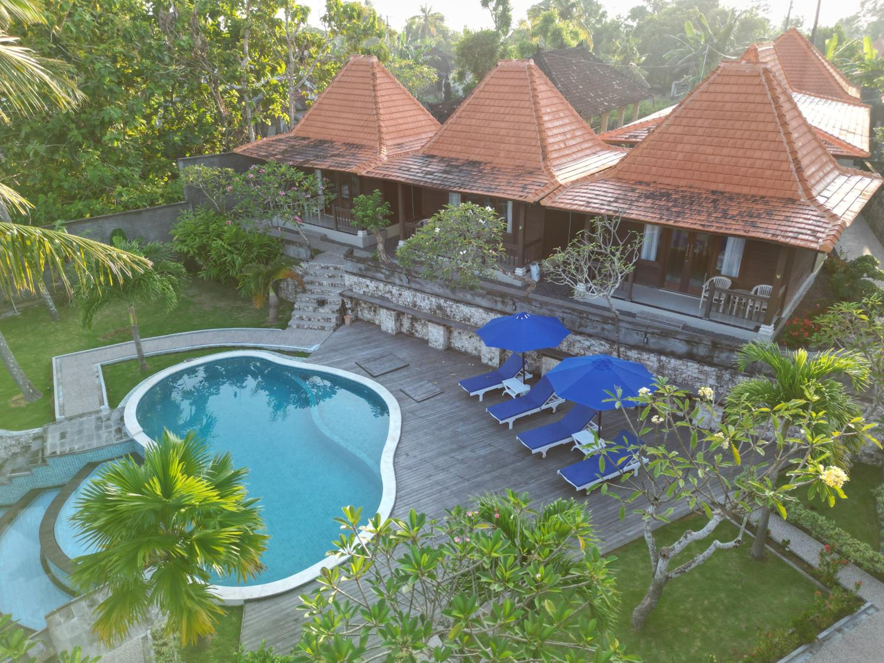 Double Room with Pool View - Photo 5