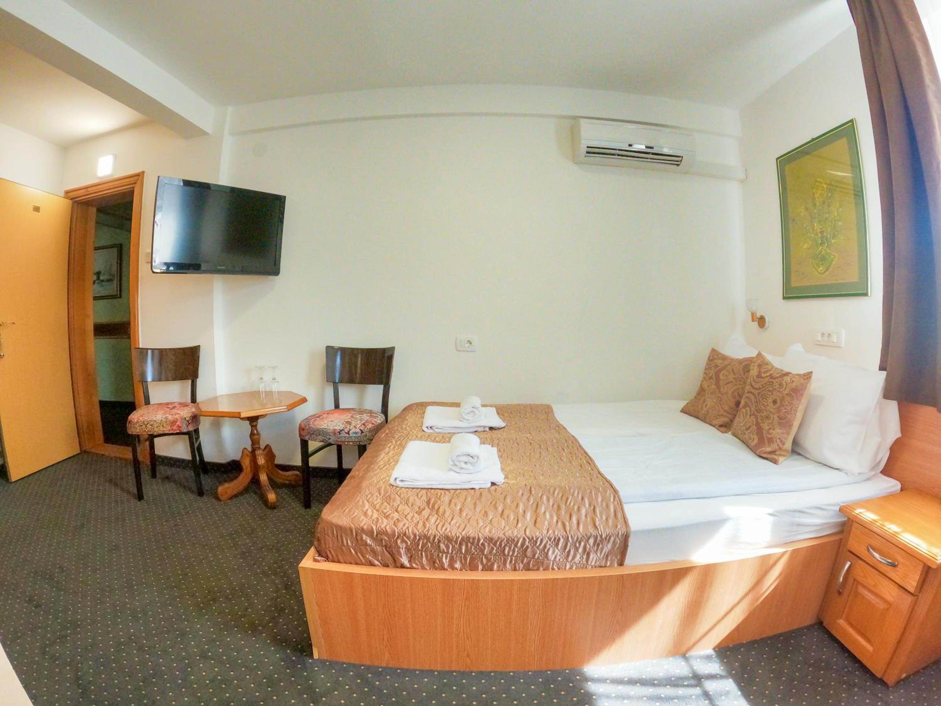 Deluxe Double Room with Mountain View photo 2