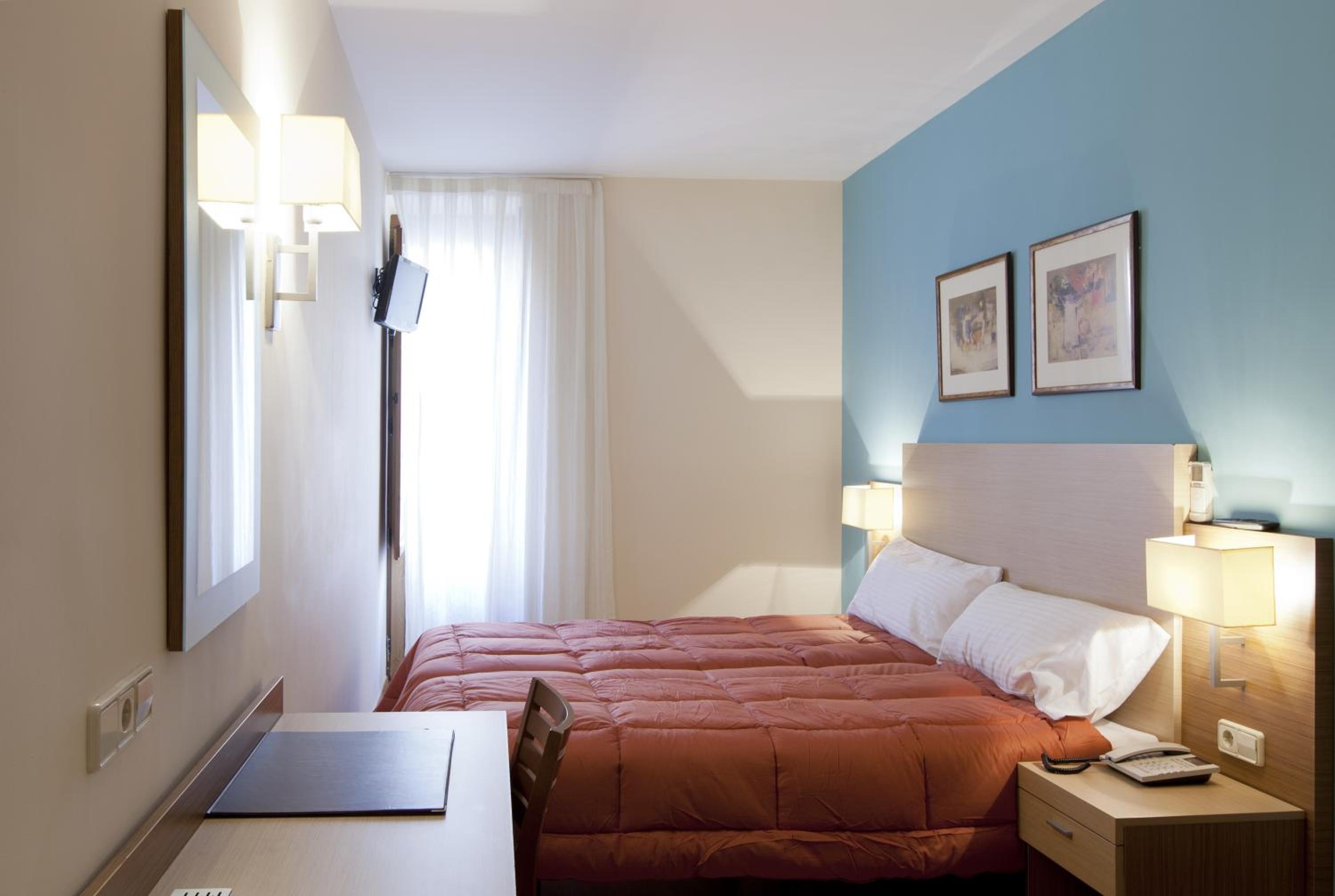 Double or Twin Room photo 2