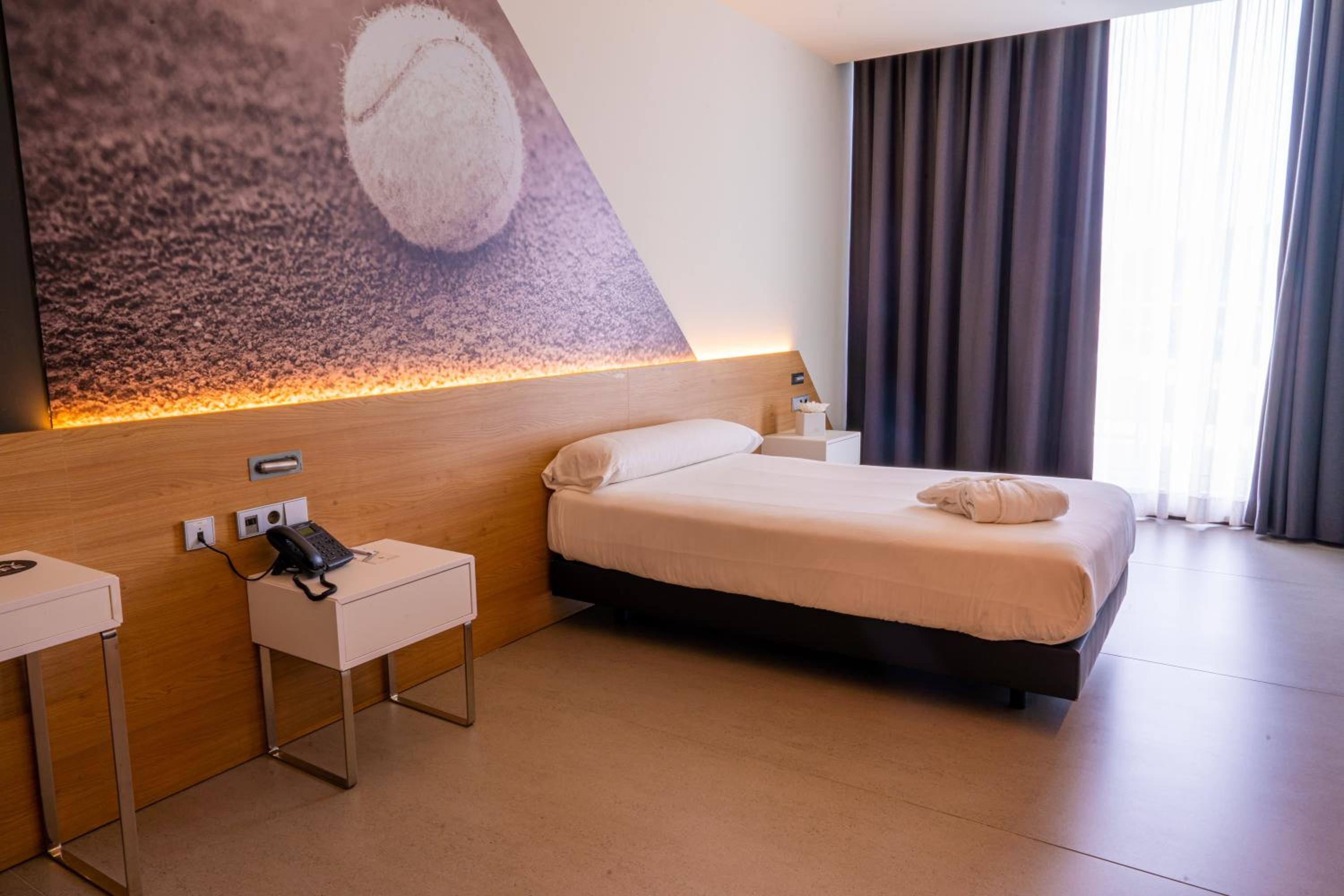 Habitación Doble de Uso Individual con Gimnasio y Spa