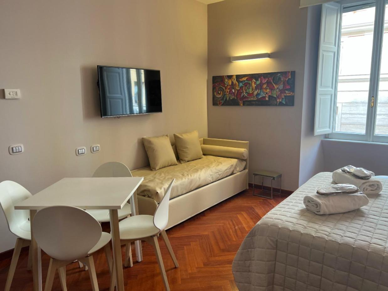 Deluxe King Room photo 3