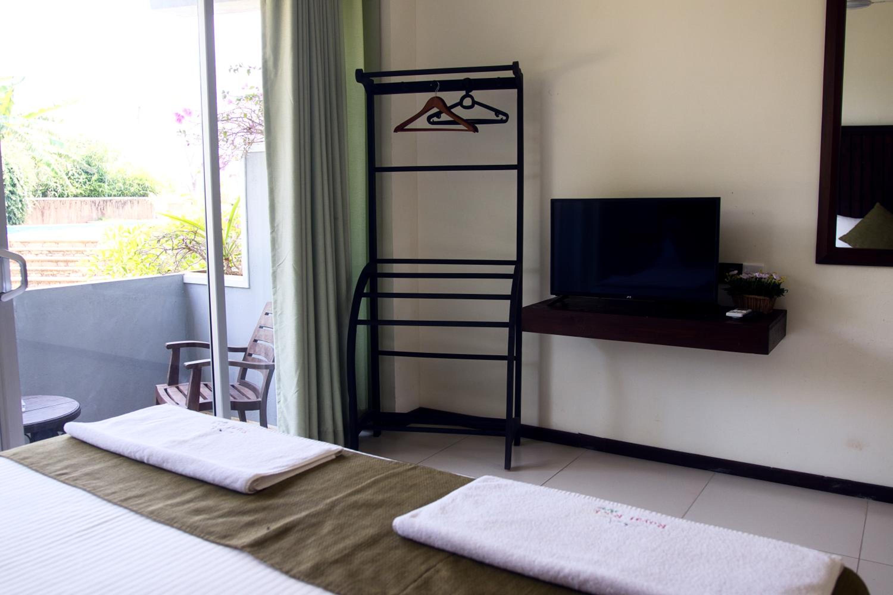 Double Room with Balcony (2 Adults + 1 Child)