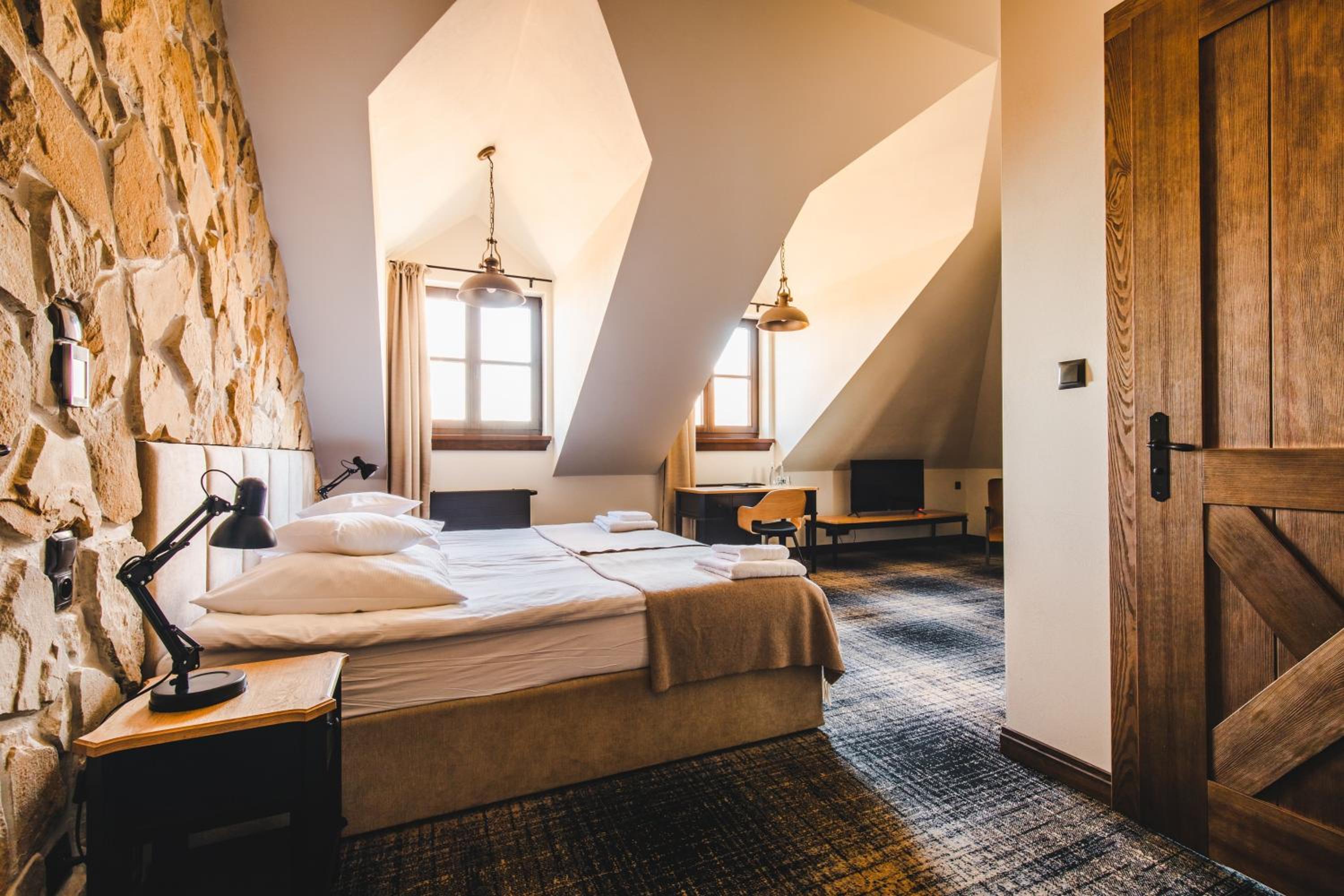 Large Double or Twin Room - Photo 7