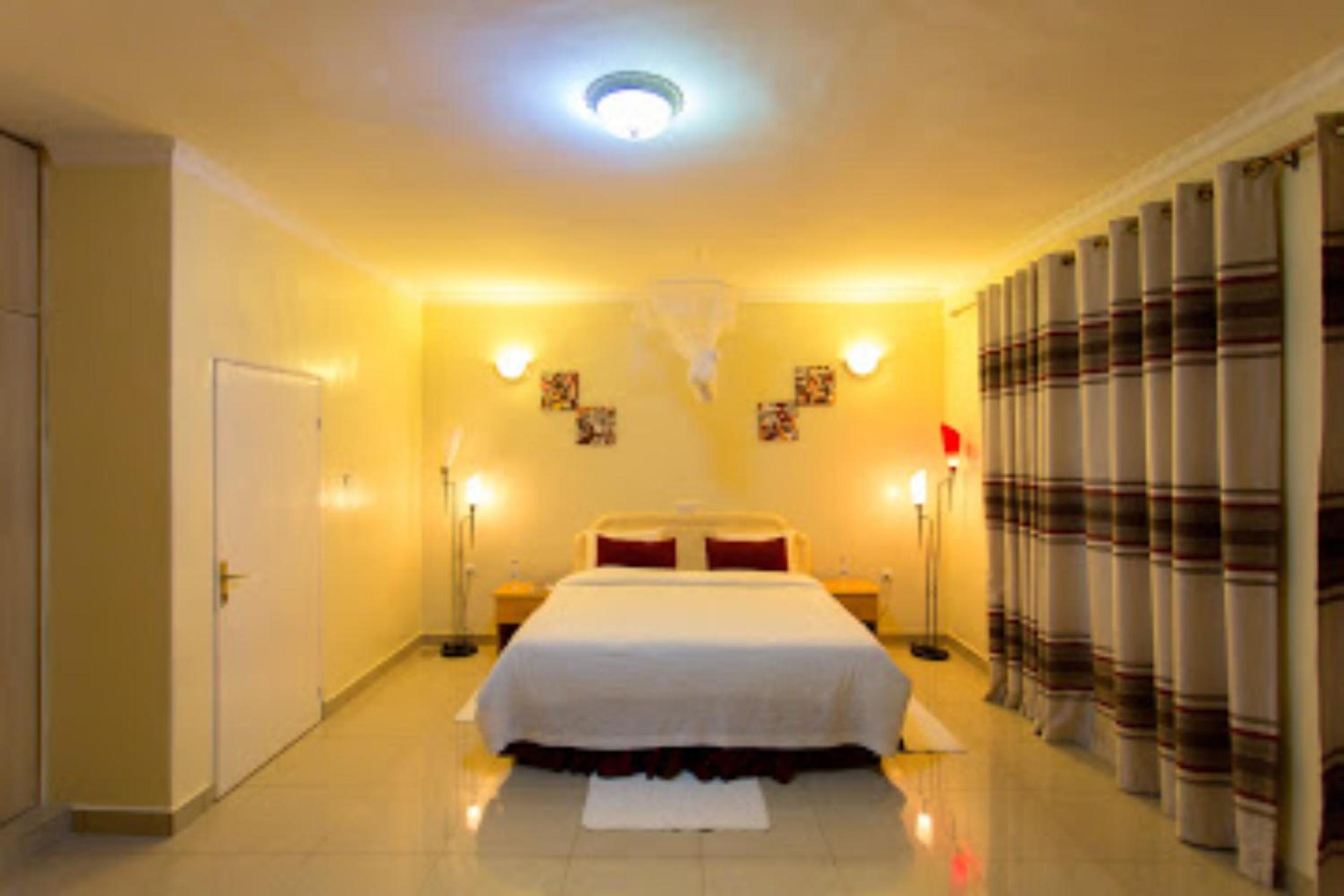 Standard Twin Room photo 3