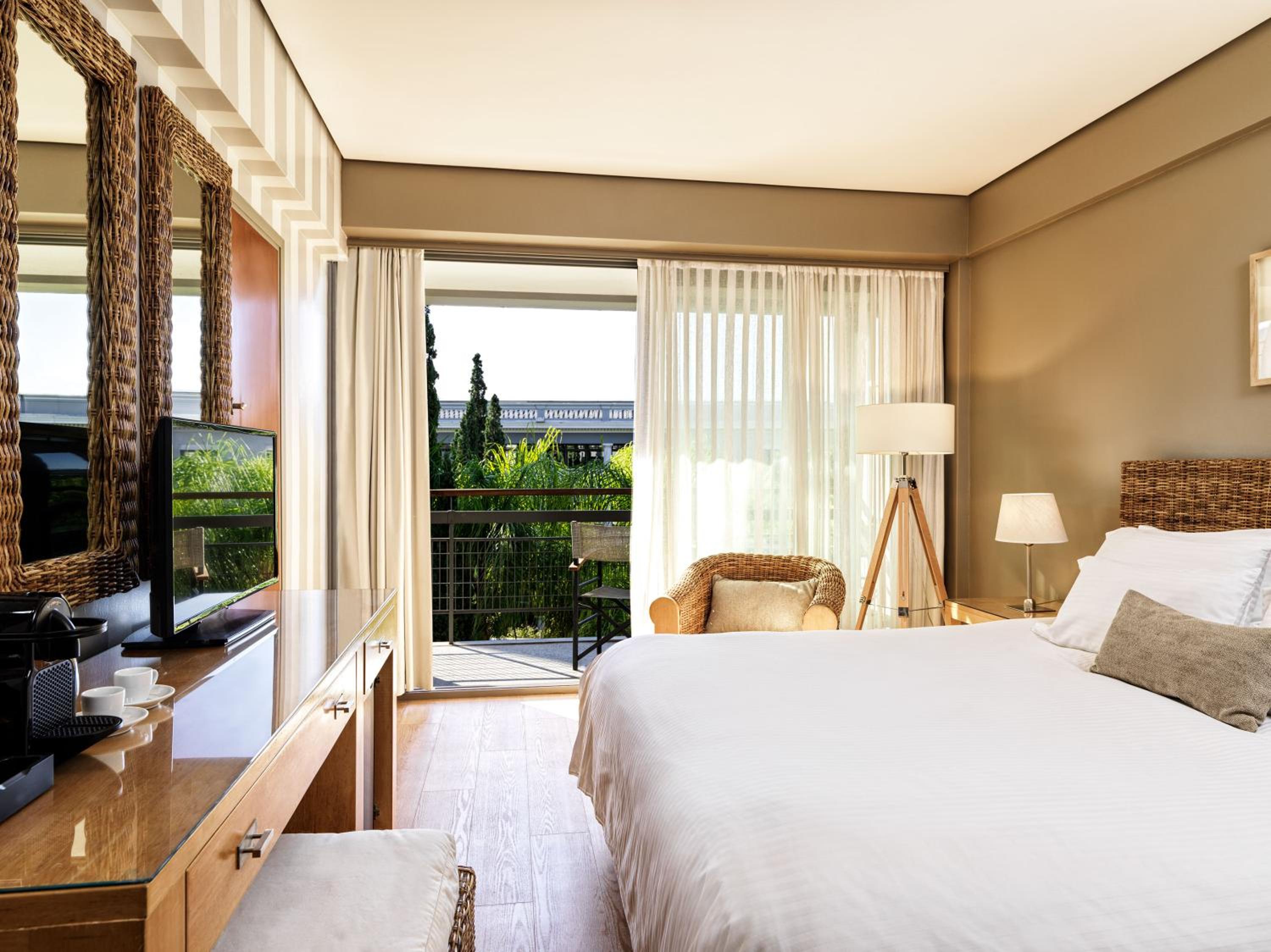 Special Offer - Cityscape Premium Room thumbnail 5