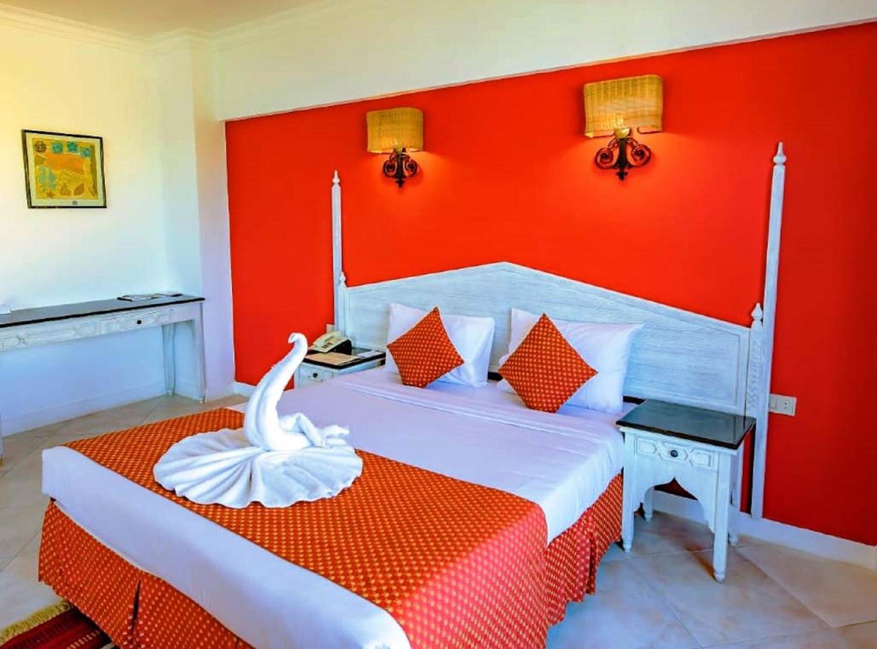 Standard Room with Sea View - Photo 2