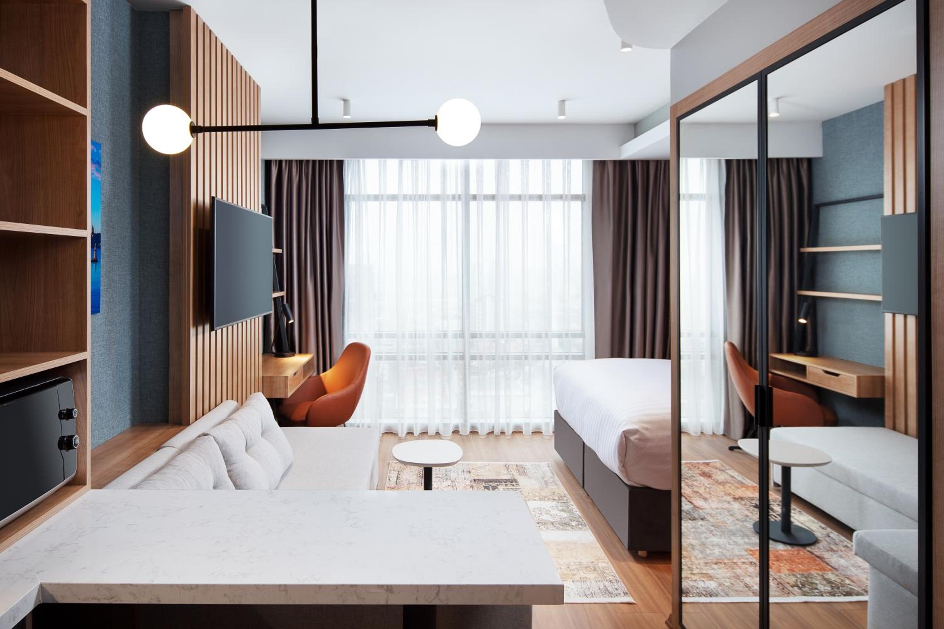 Queen Studio with Sofa Bed and Sea View
