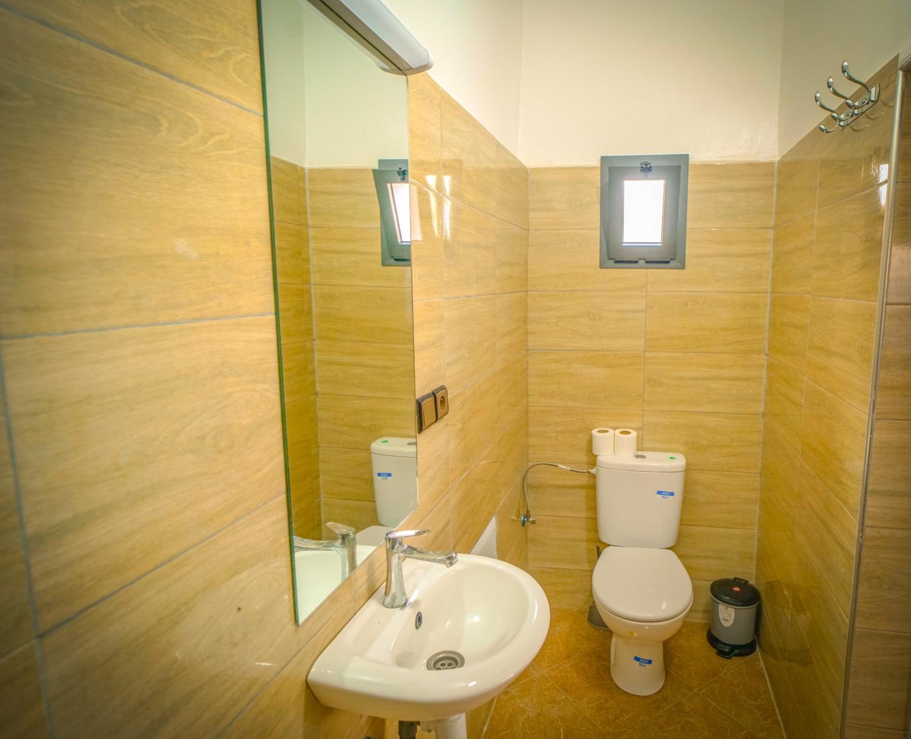 Apartment with Pool View  - Photo 10