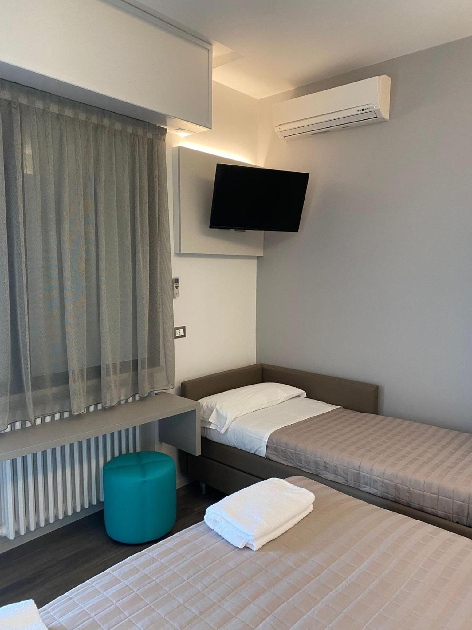 Superior Room with Side Sea View  photo 3