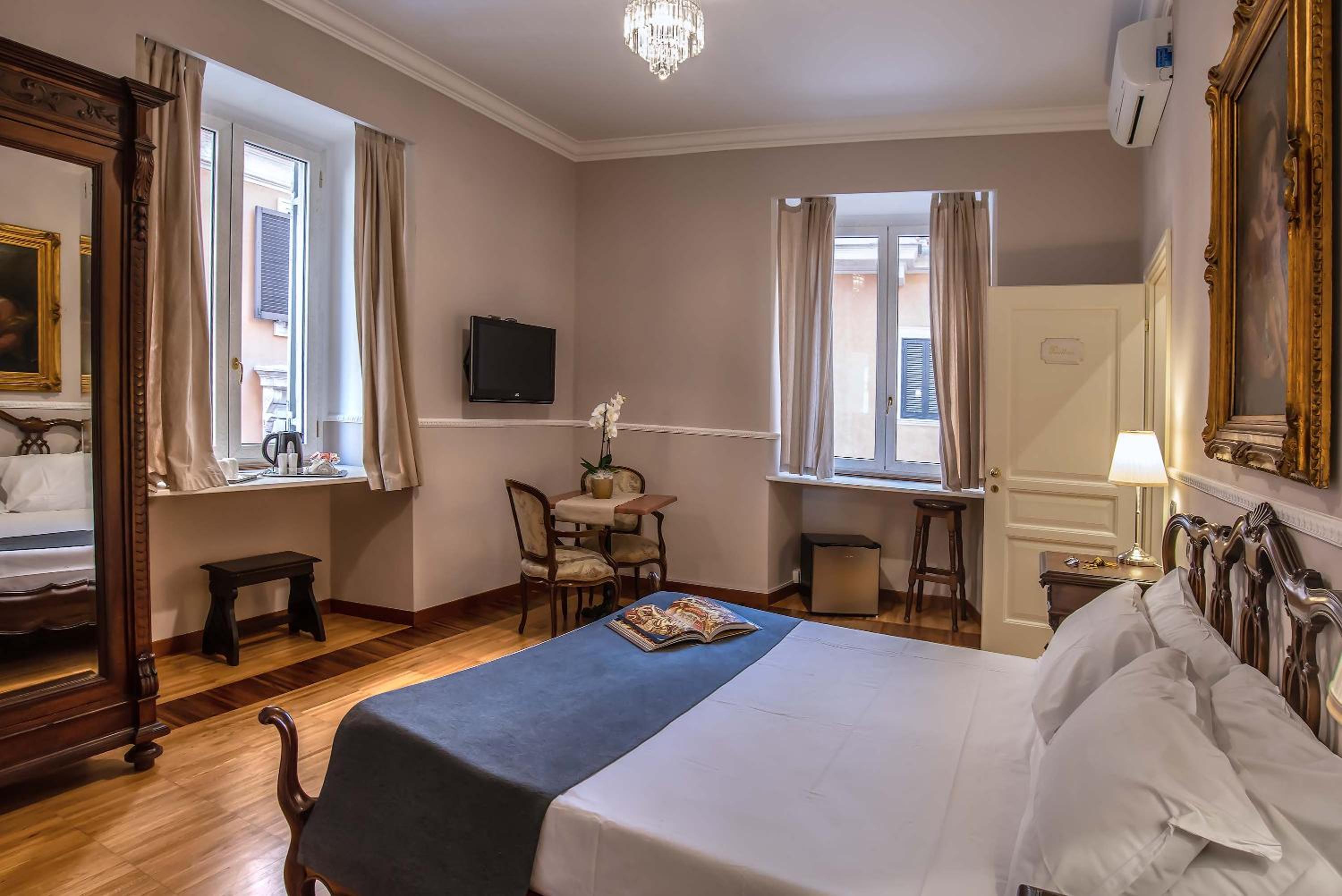 Standard Double or Twin Room photo 2