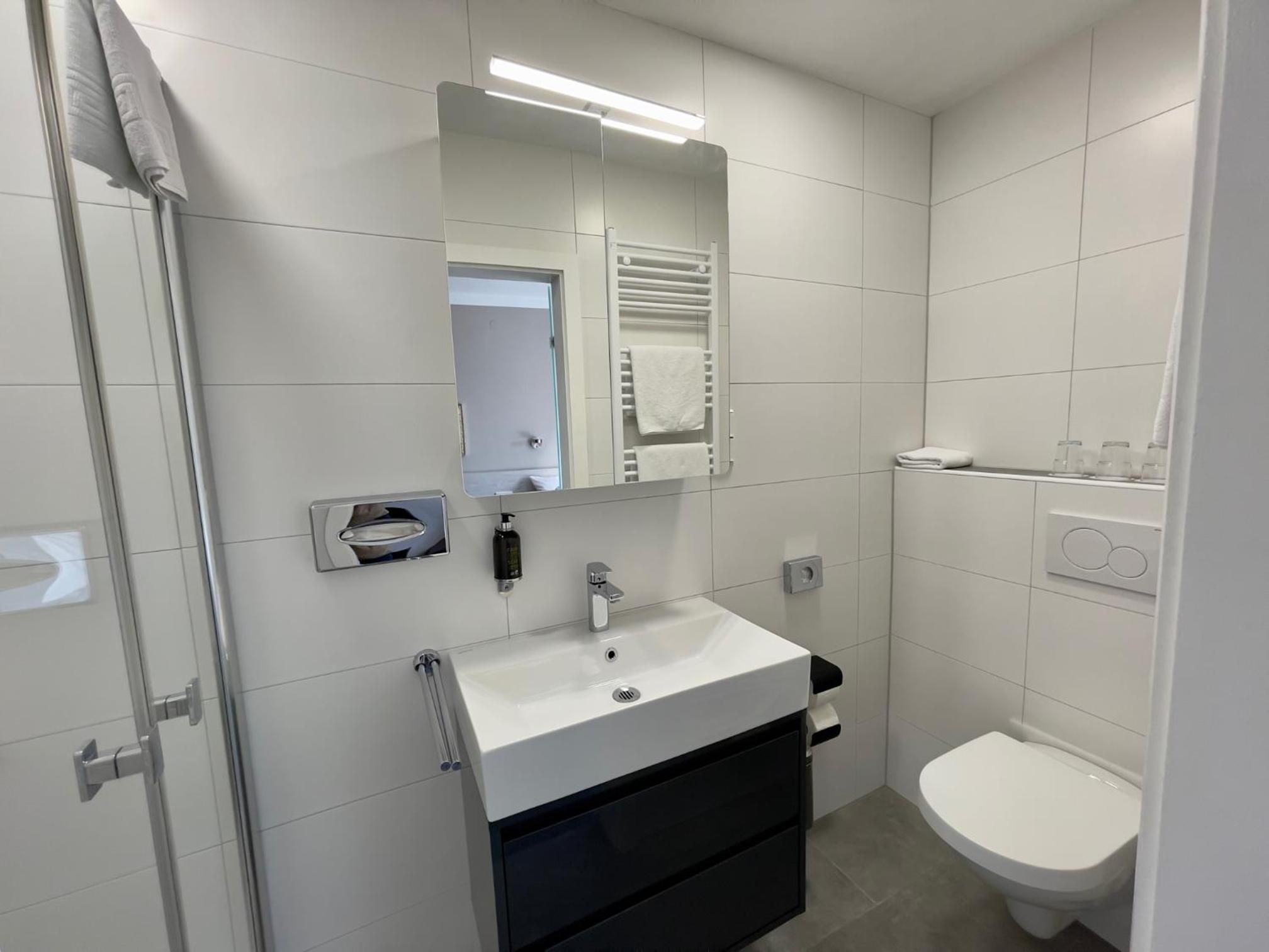 One-Bedroom Apartment with Balcony photo 3