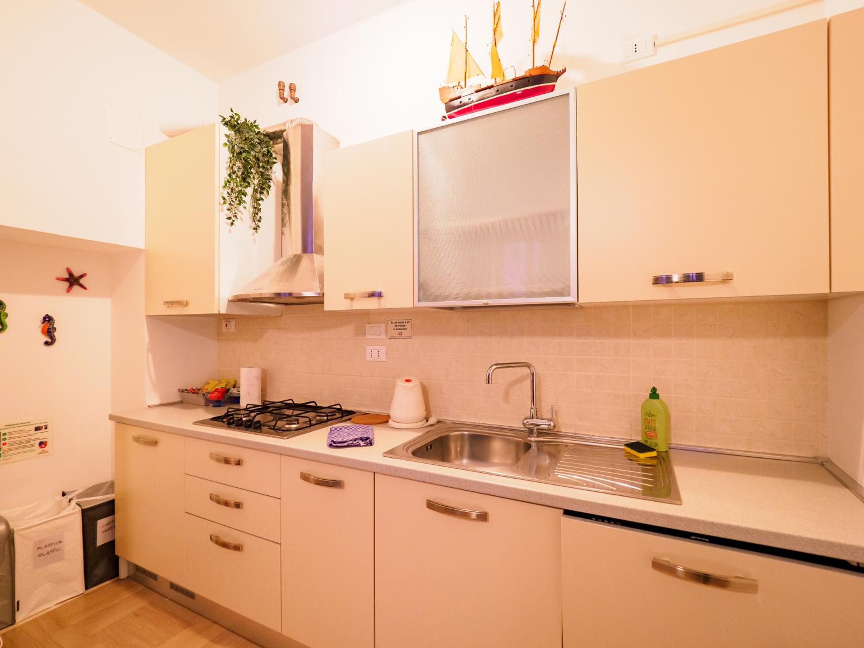 One-Bedroom Apartment - Photo 18