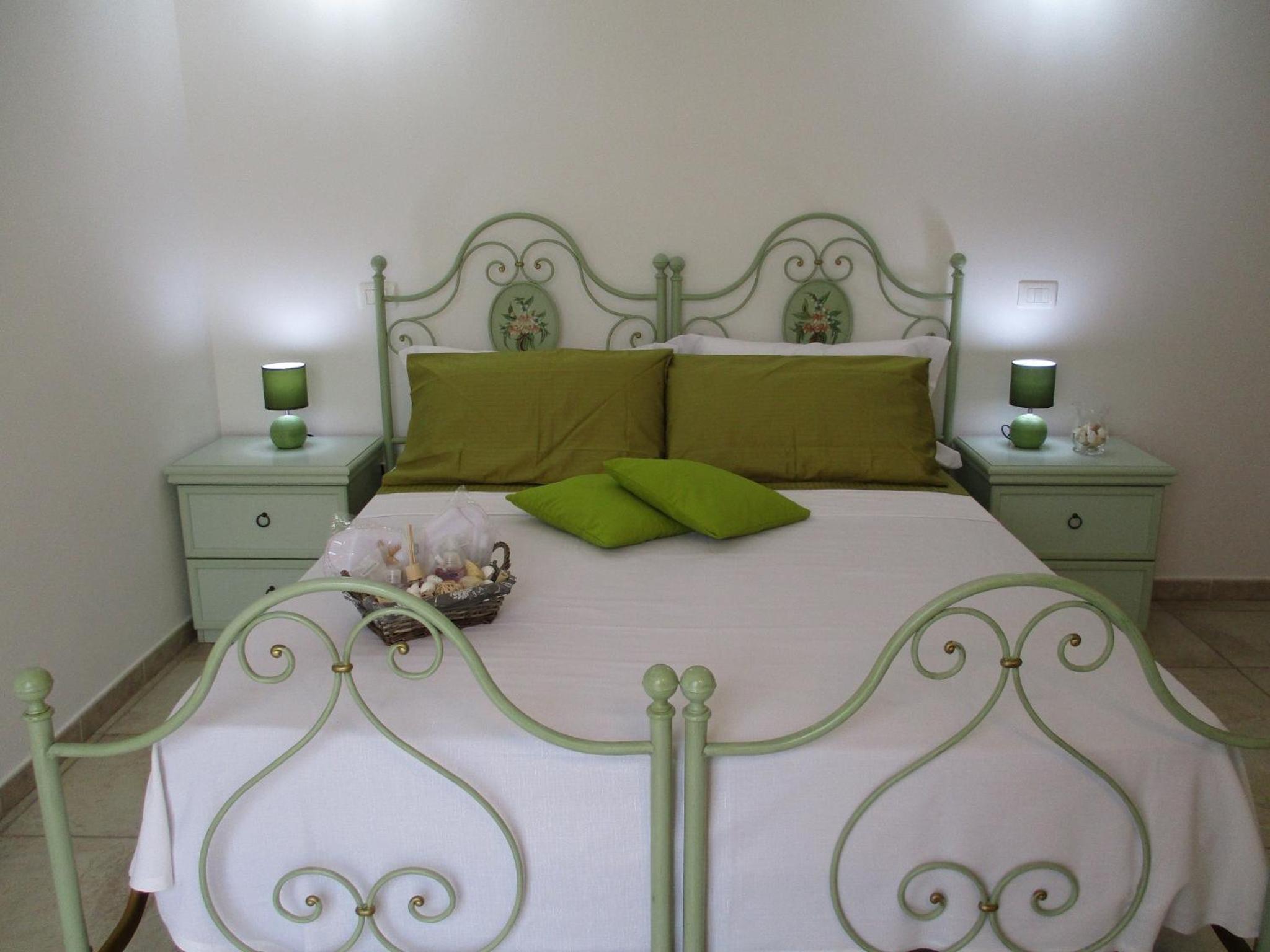 Deluxe Double or Twin Room with Balcony - Photo 3
