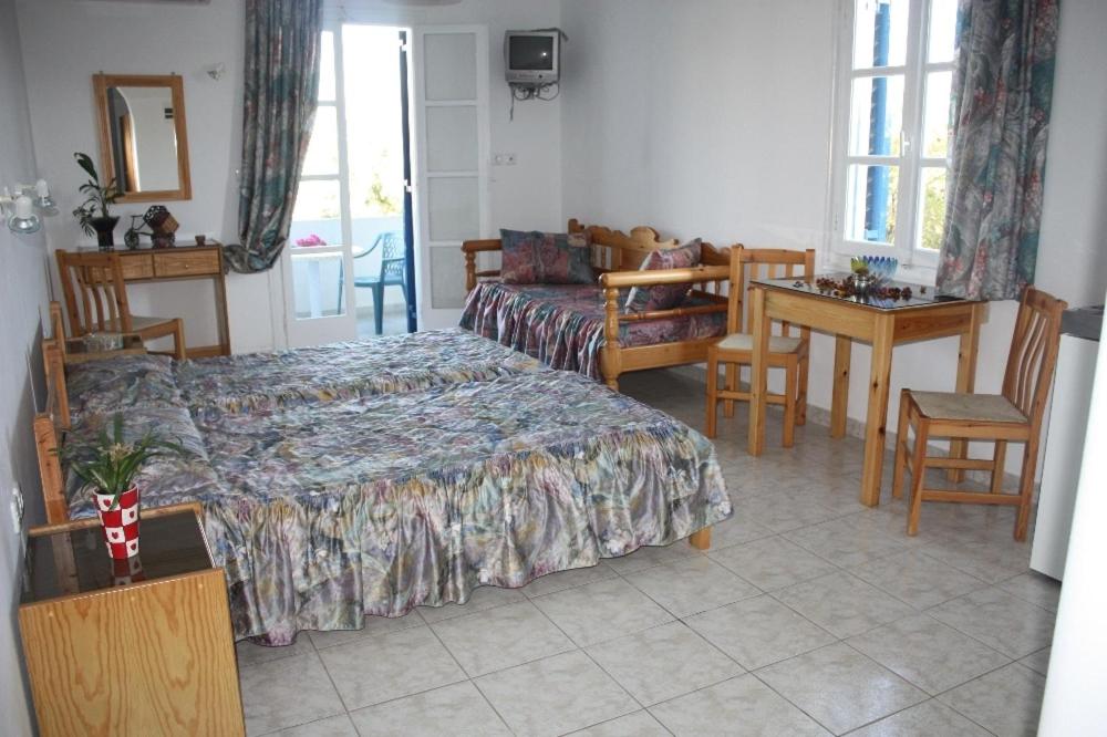 Studio (4 Adults) - Photo 8