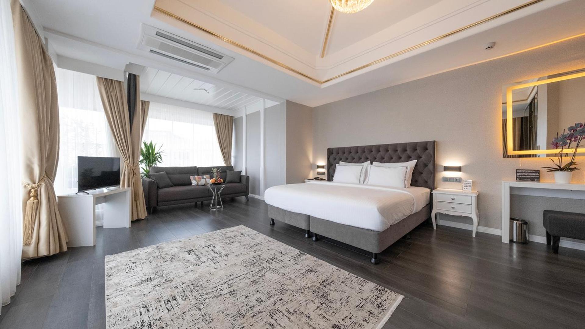 Penthouse Suite with Sea View and Private Jacuzzi photo 3