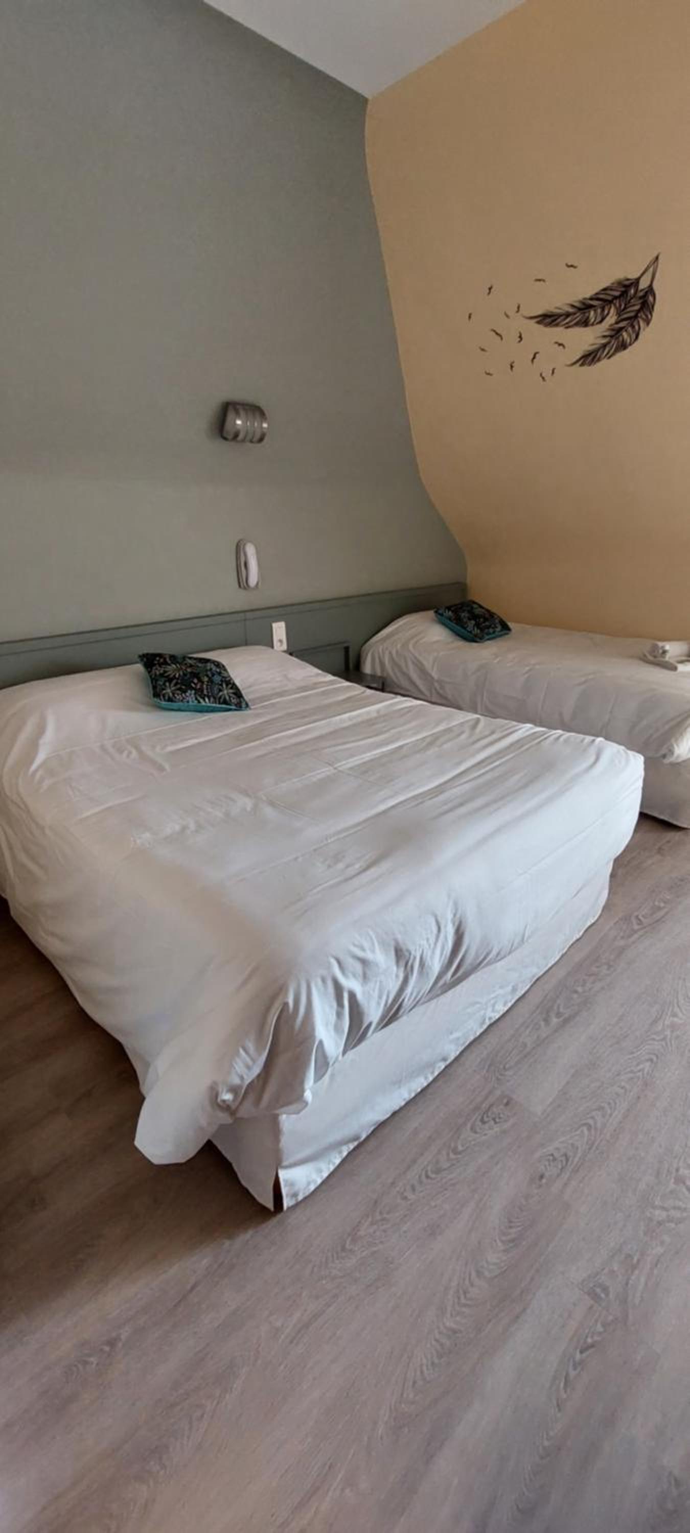 Standard Triple Room photo 2