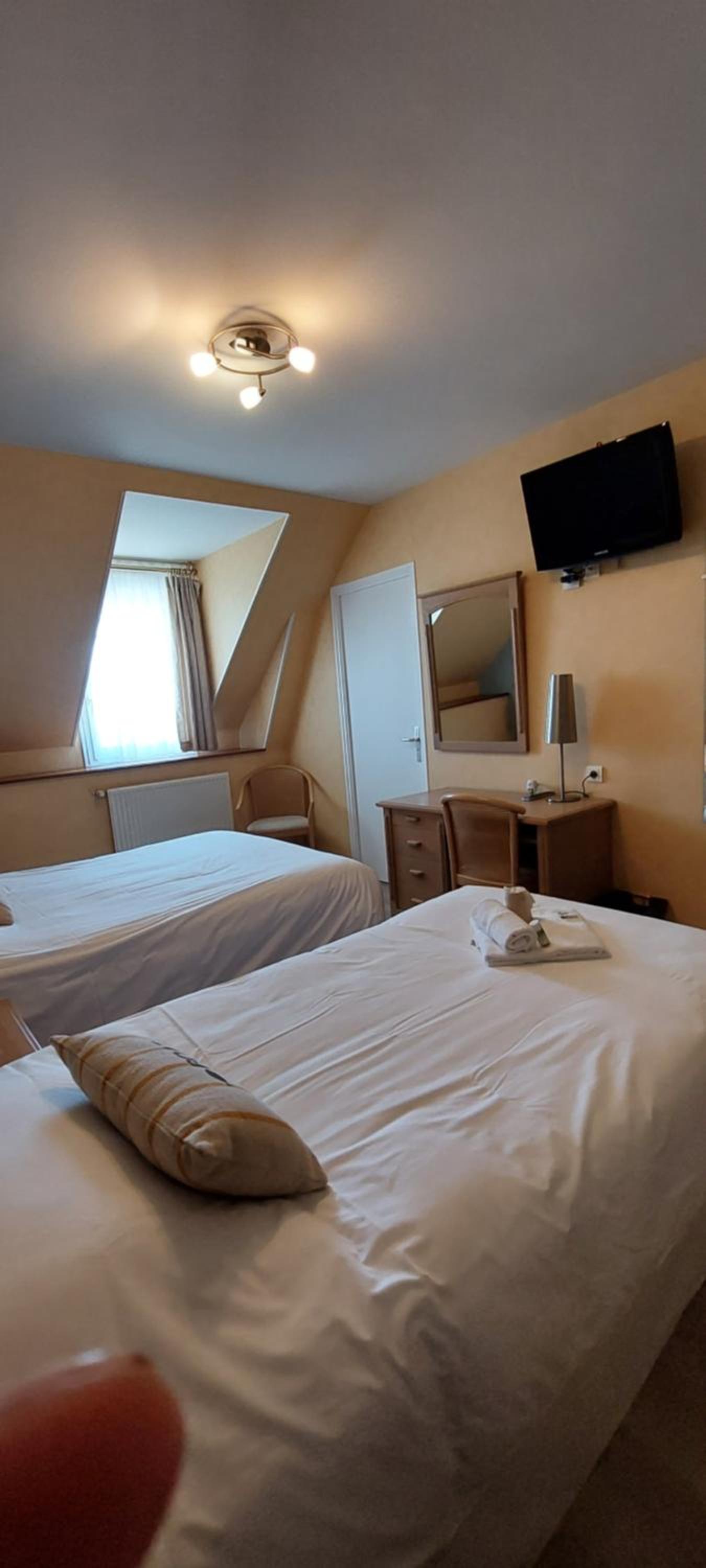 Comfort Triple Room