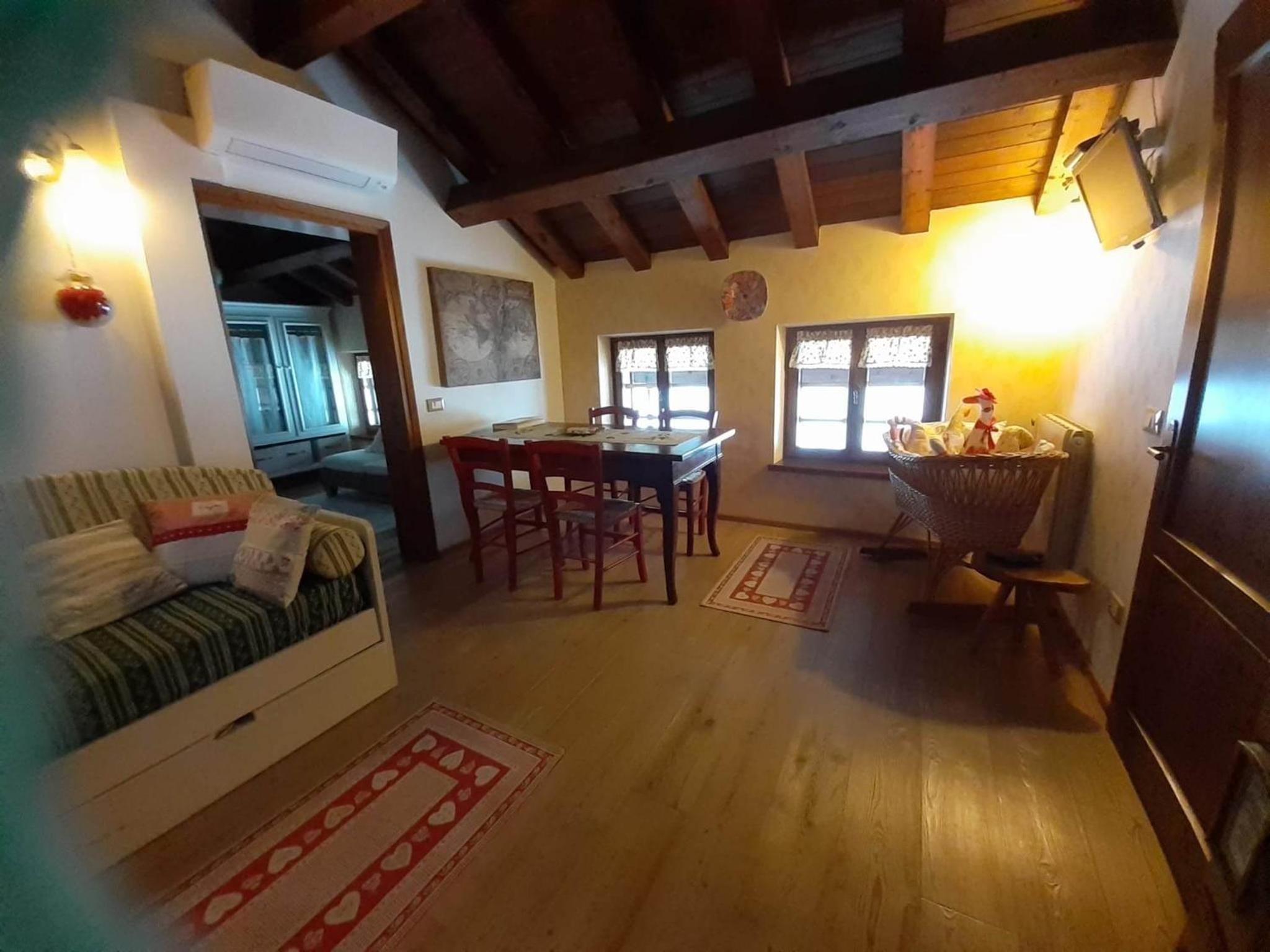 Studio Apartment - Photo 4
