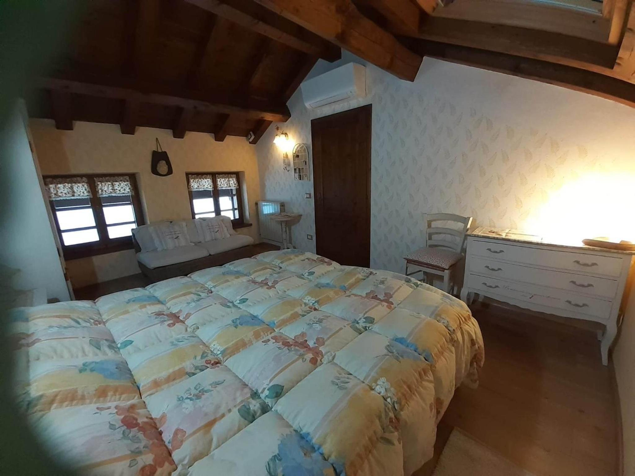 Studio Apartment - Photo 2