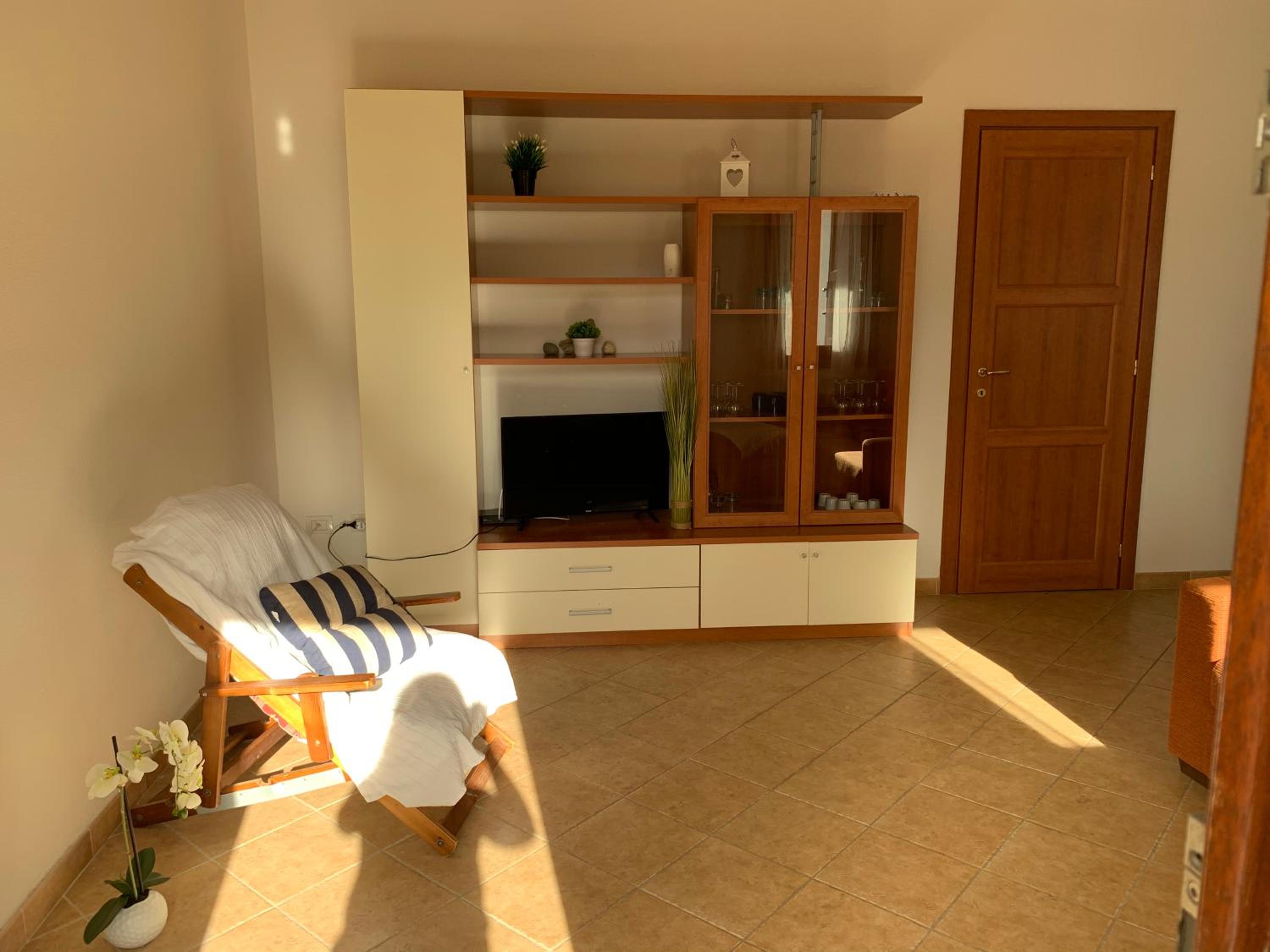 Two-Bedroom House photo 3