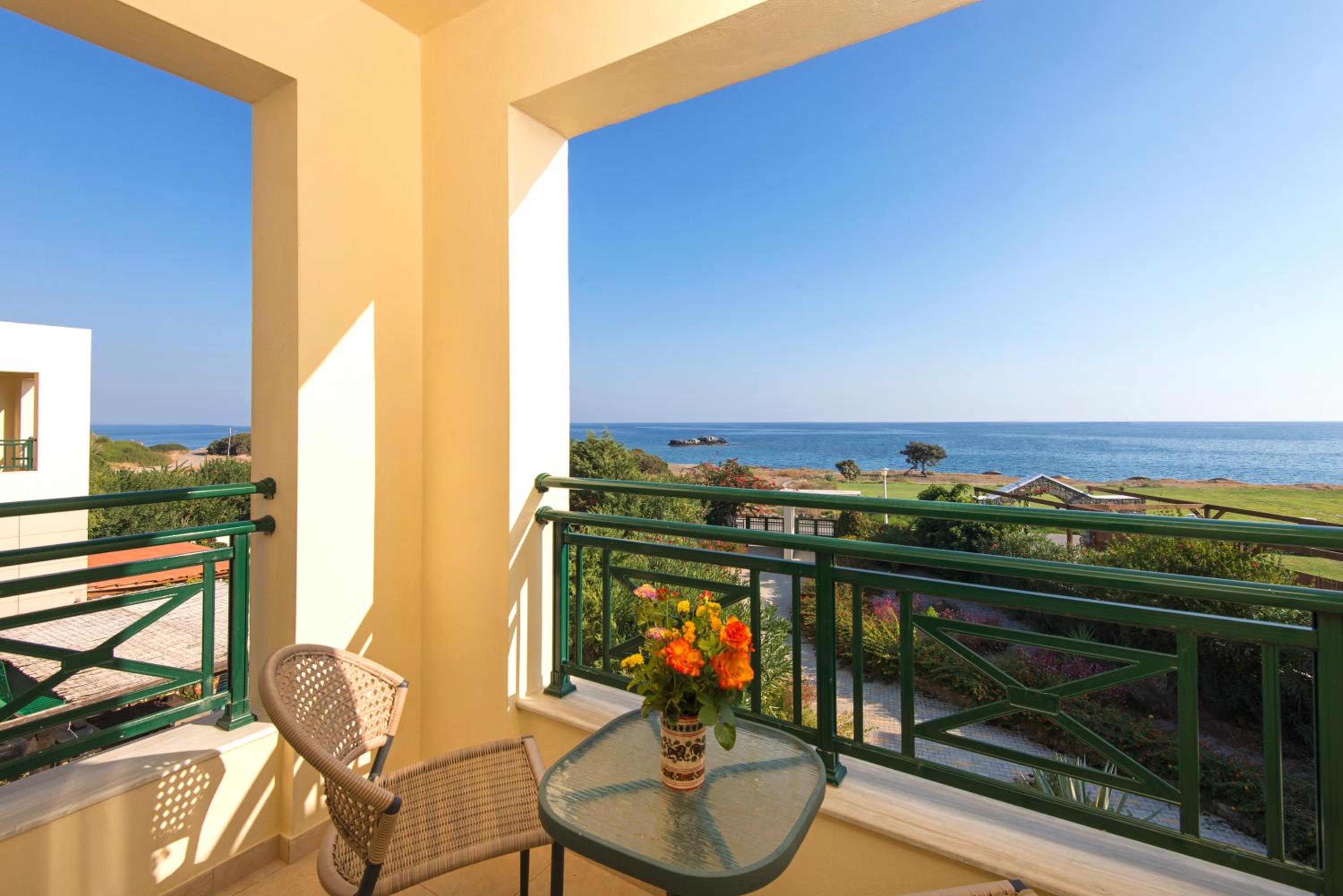 Three-Bedroom Villa photo 1