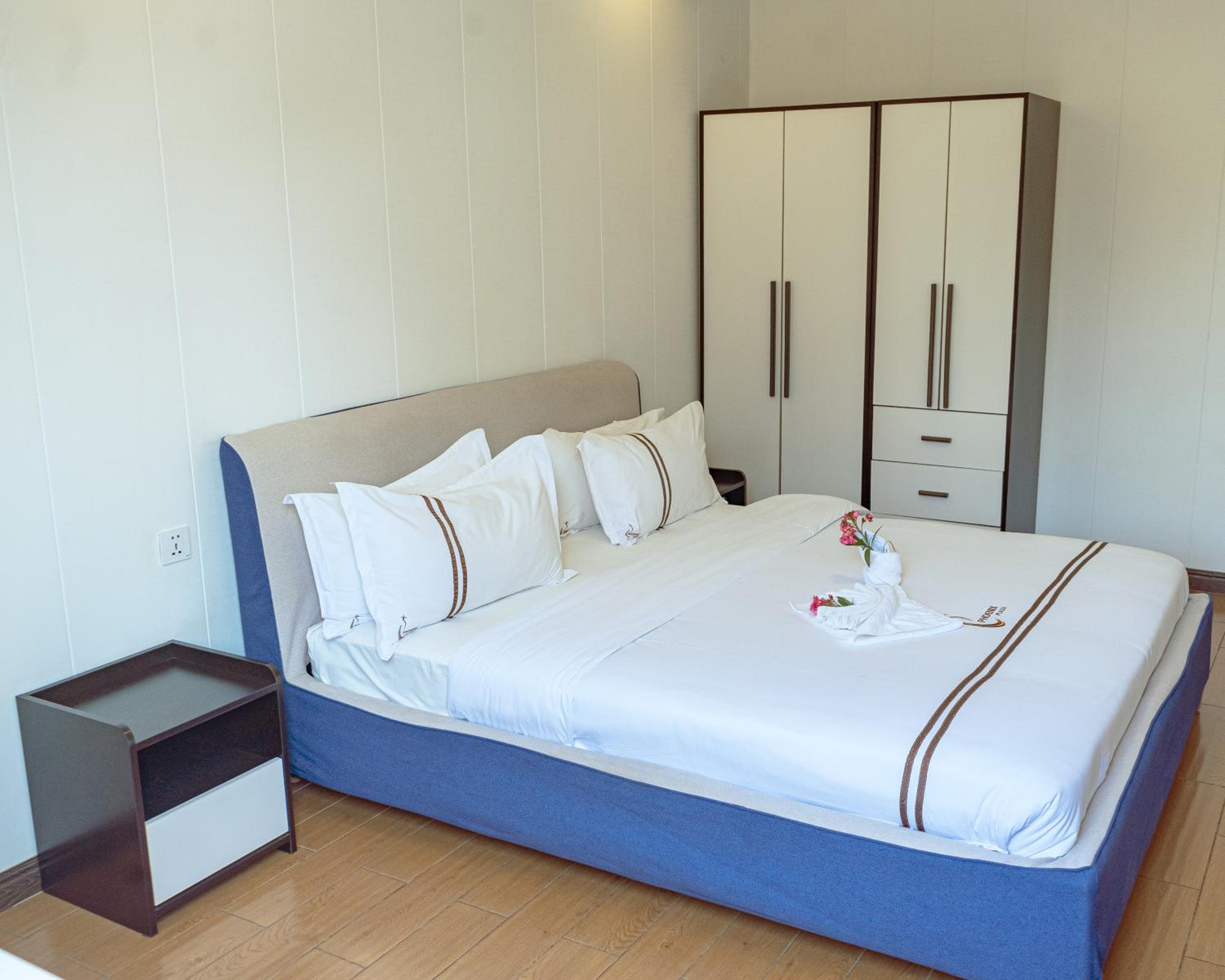 Two-Bedroom Deluxe Apartment - Photo 1