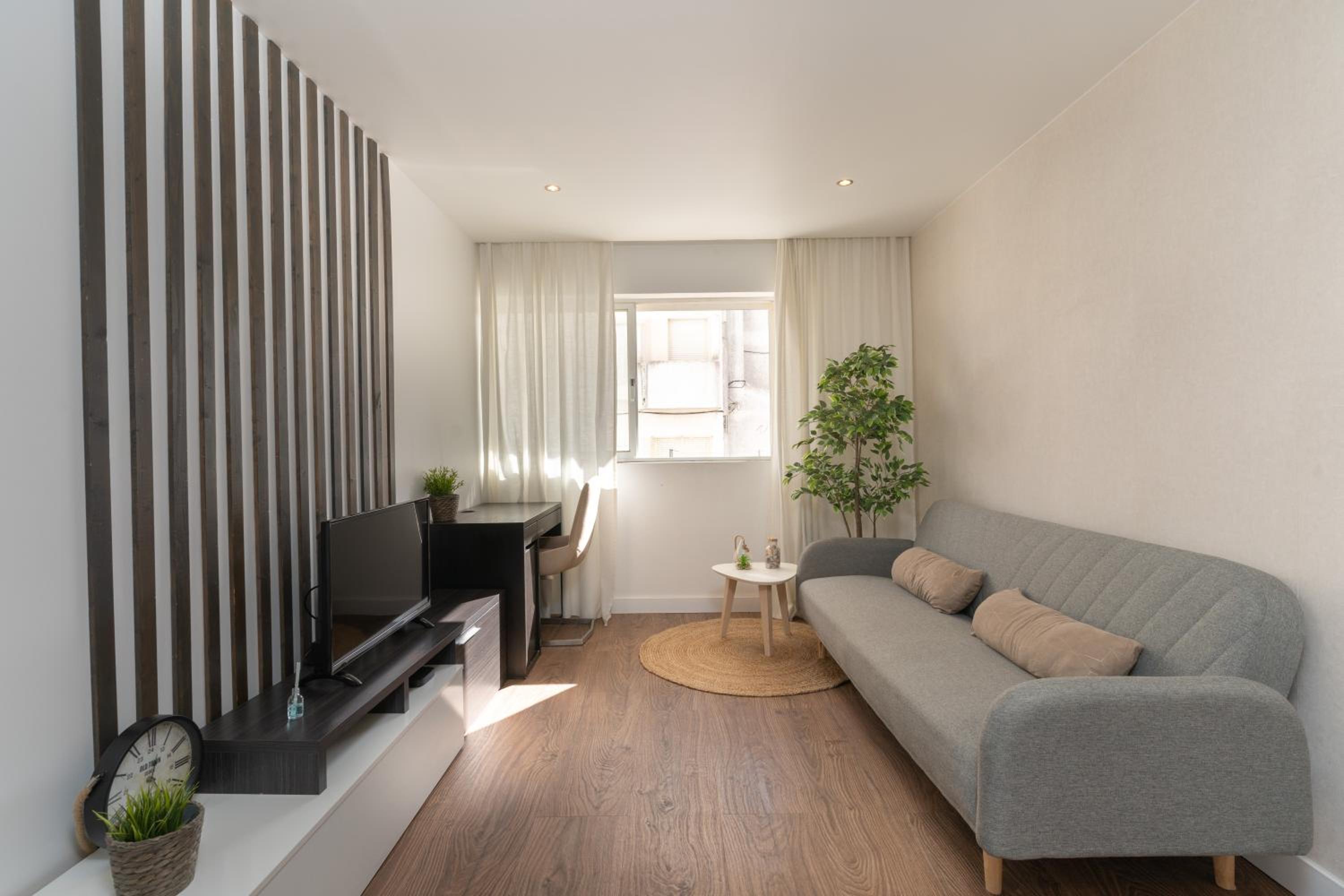 One-Bedroom Apartment