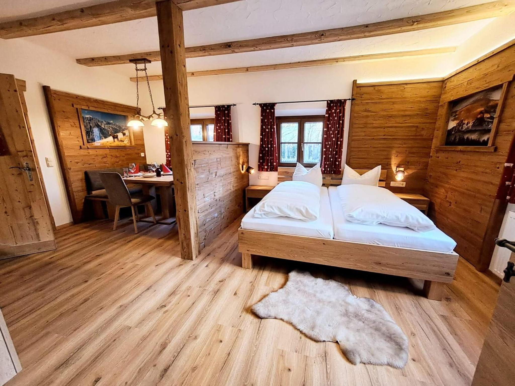 Deluxe Double Room photo 2