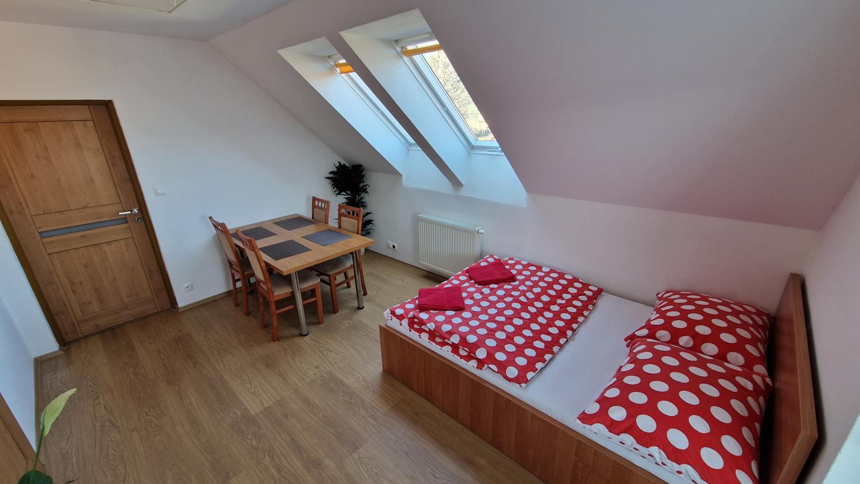 Family Room with Balcony photo 2
