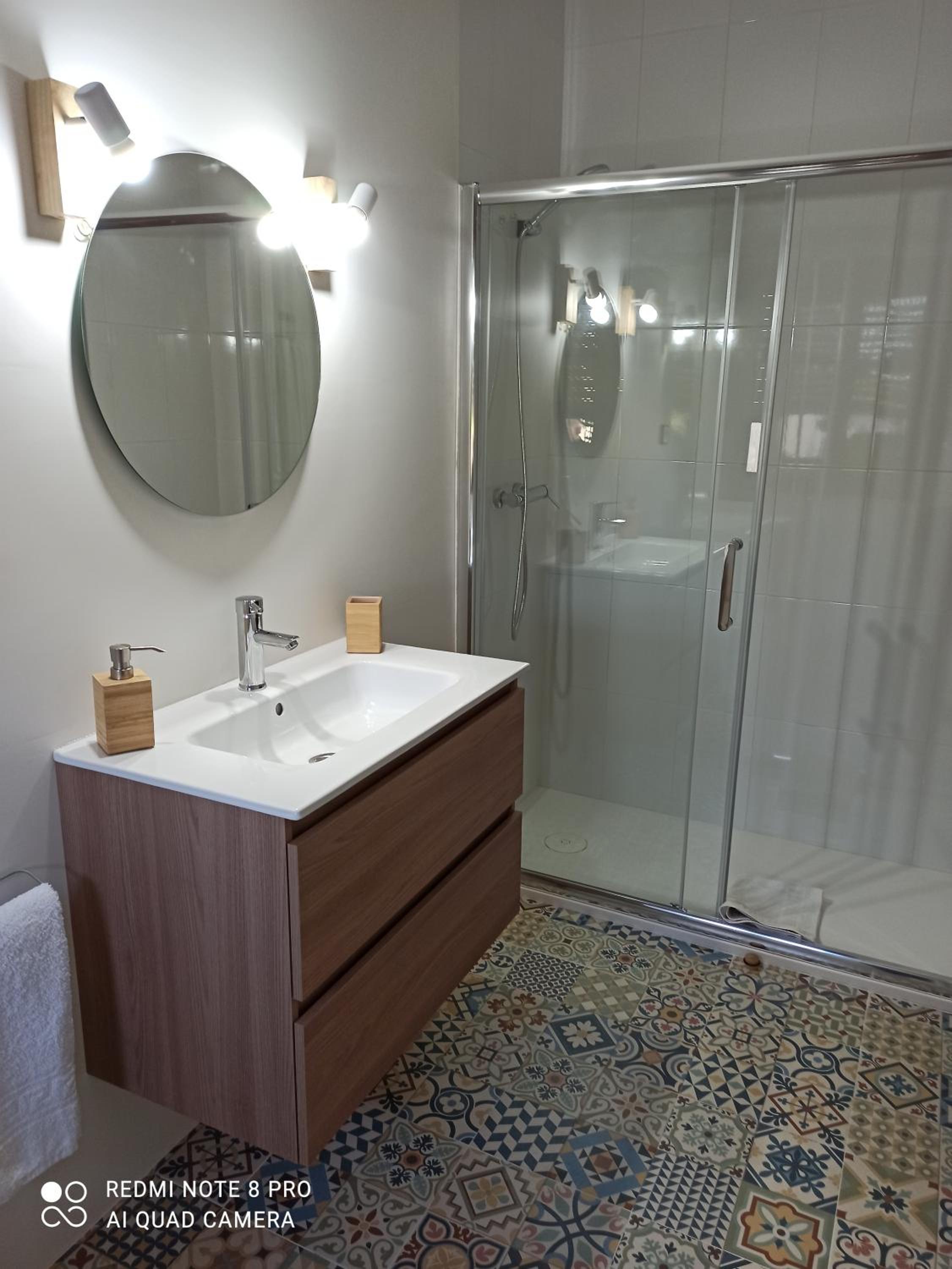 Double Room - Photo 14