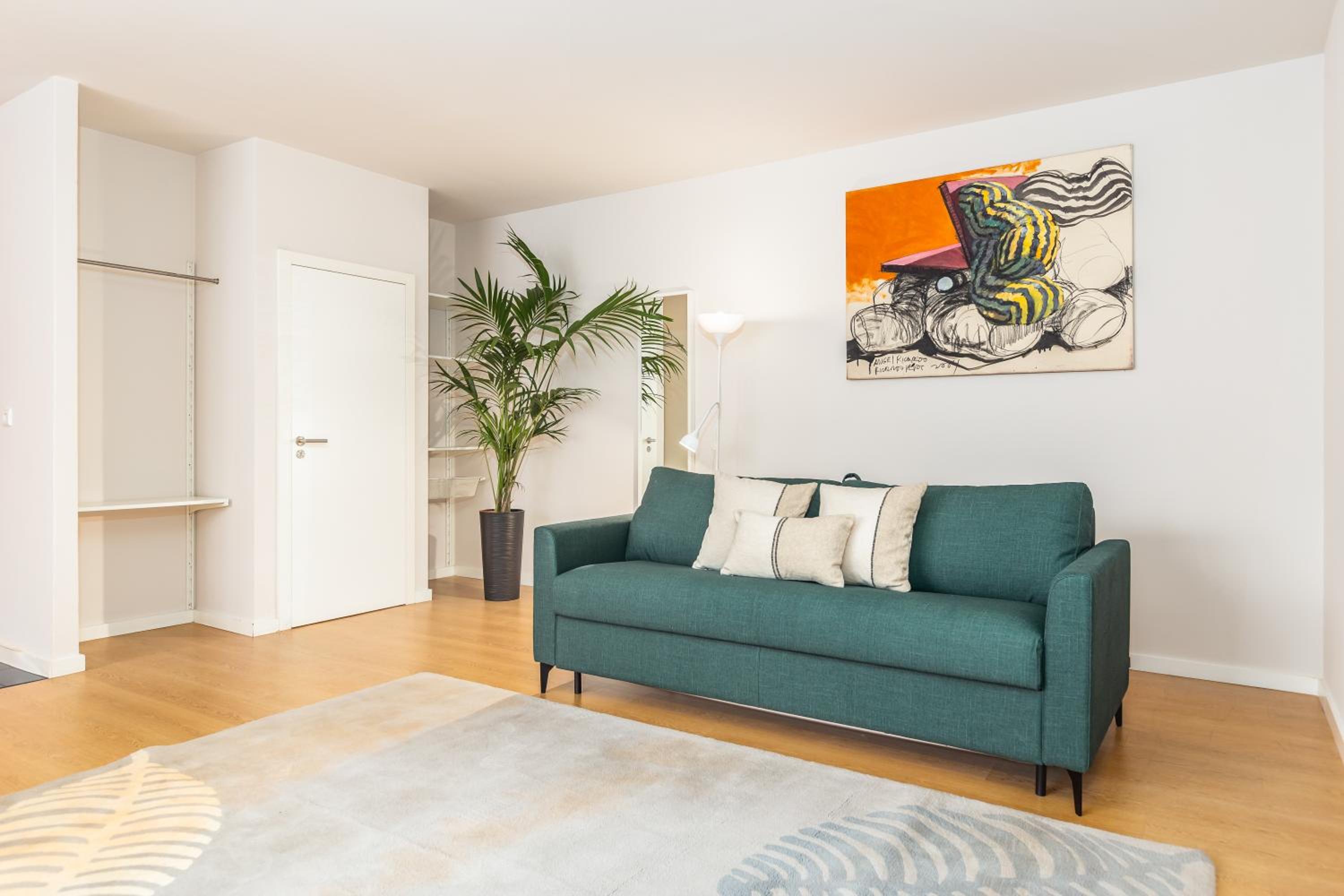 One-Bedroom Apartment