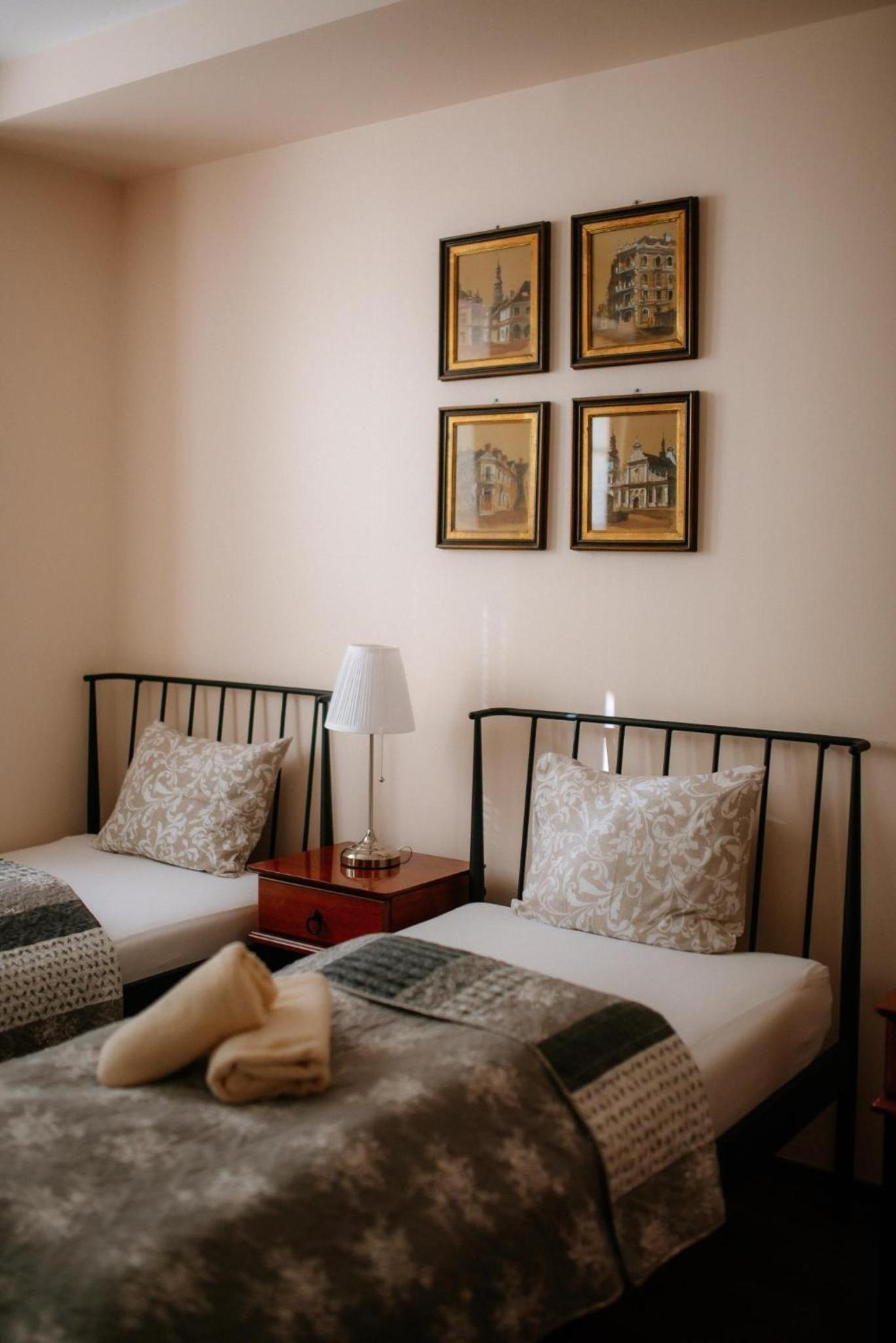 Double Room with Private Bathroom photo 1