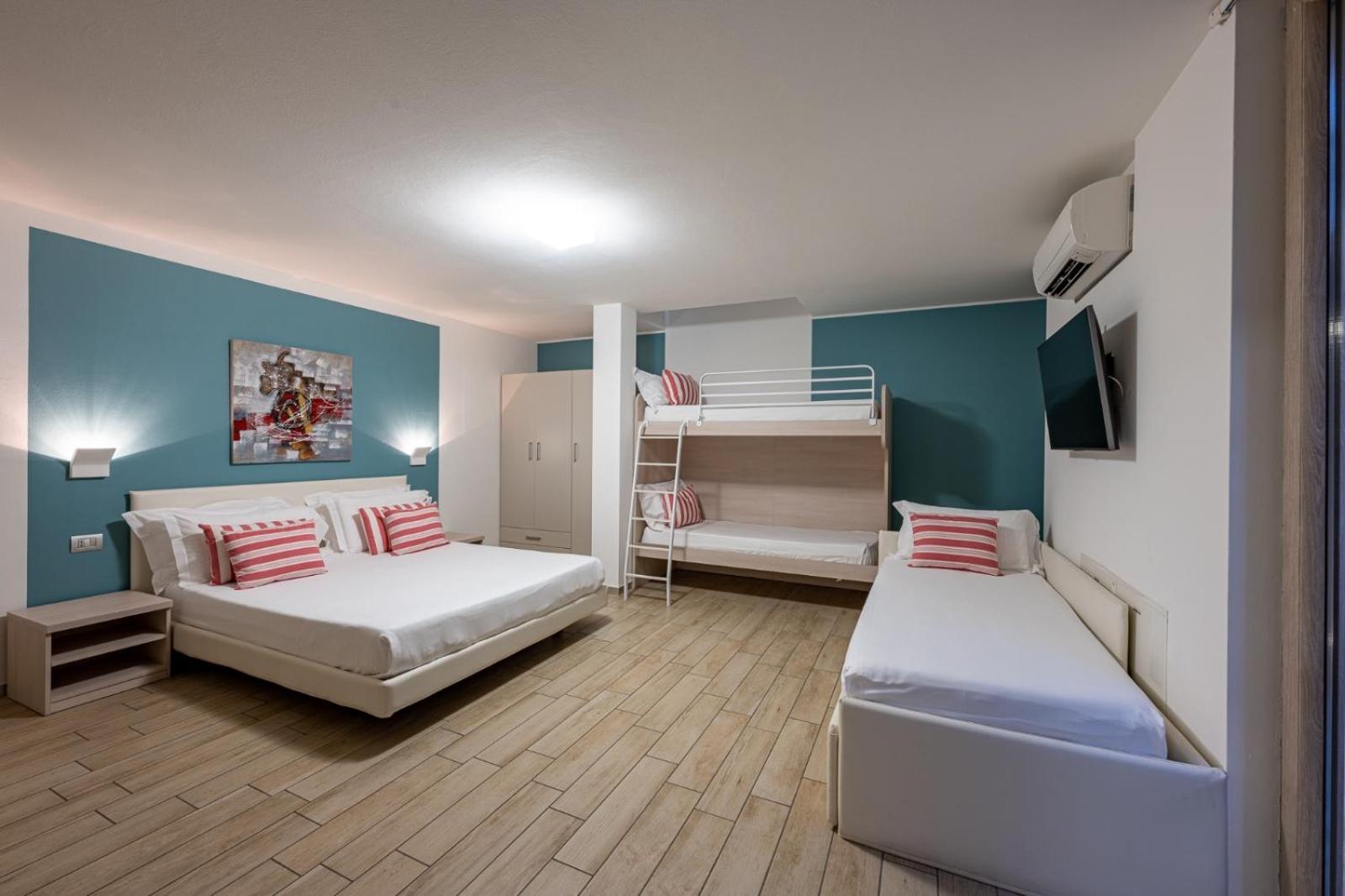 Large Two-Bedroom Apartment - Split Level photo 1