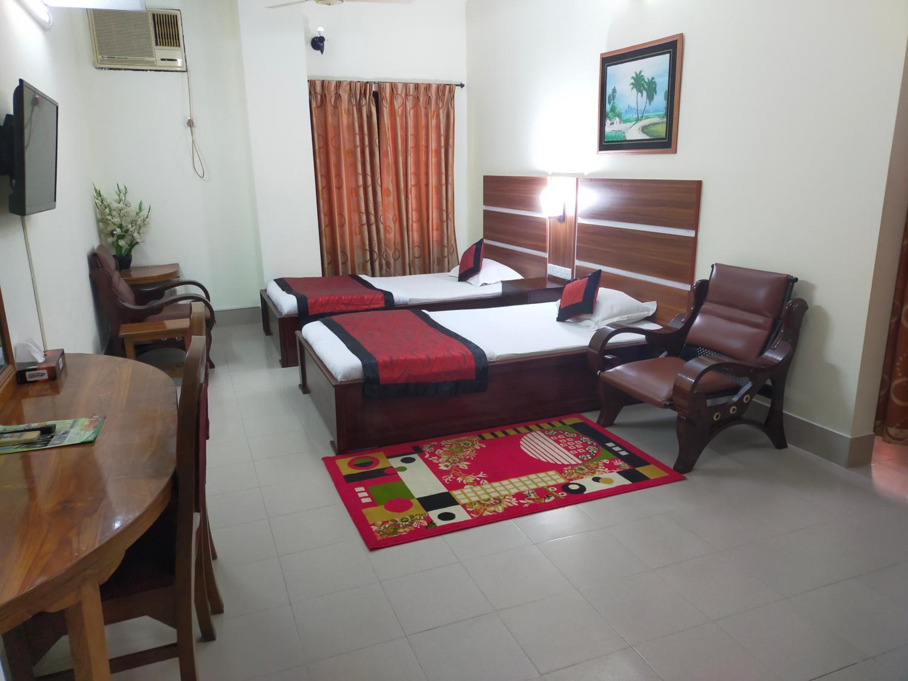 Two-Bedroom Suite photo 3