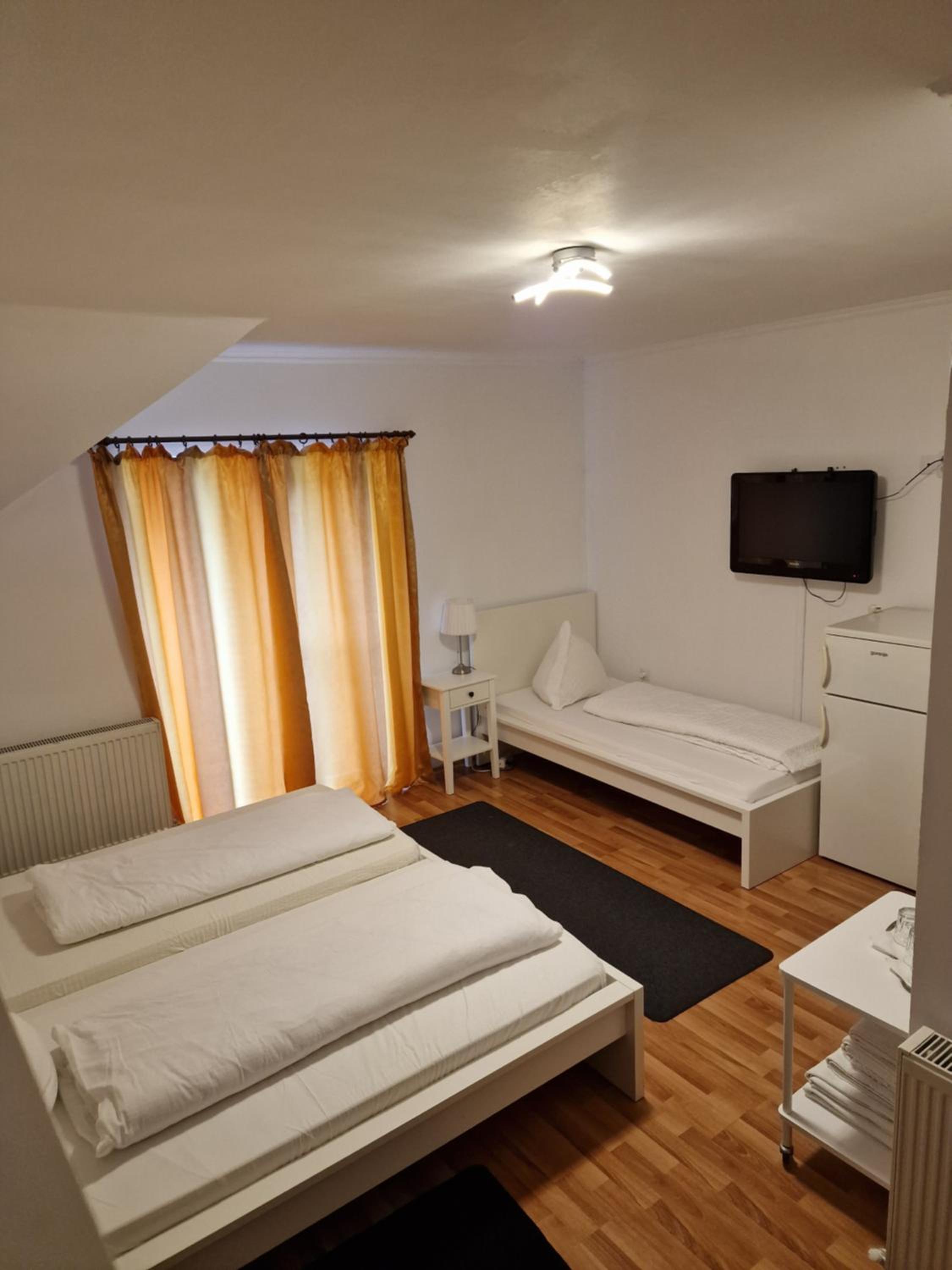 Triple Room - Photo 1