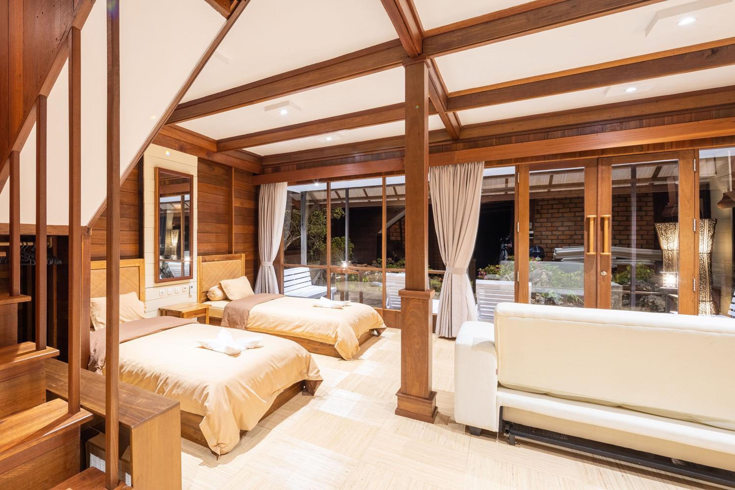 Villa - Beach Front - Photo 8
